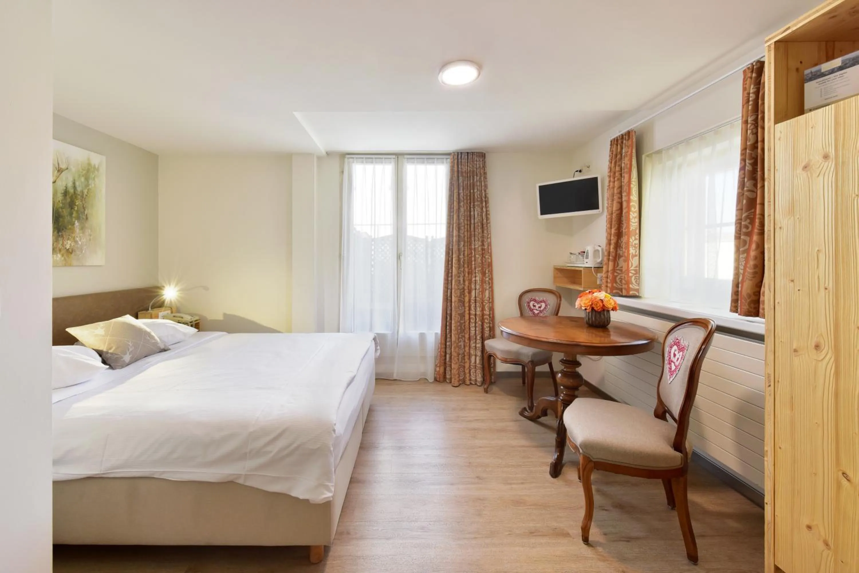 Bed in Hotel Hirschen