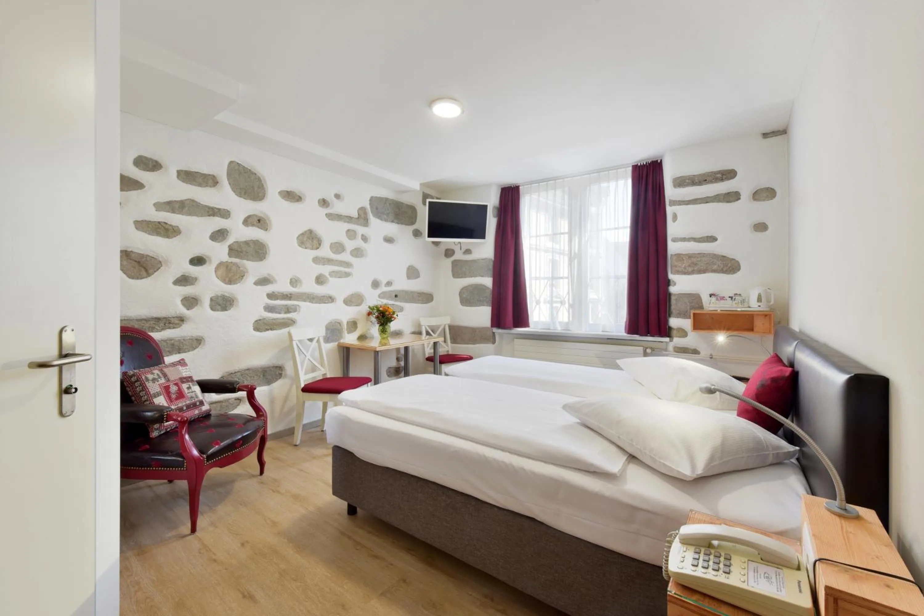 Photo of the whole room, Bed in Hotel Hirschen