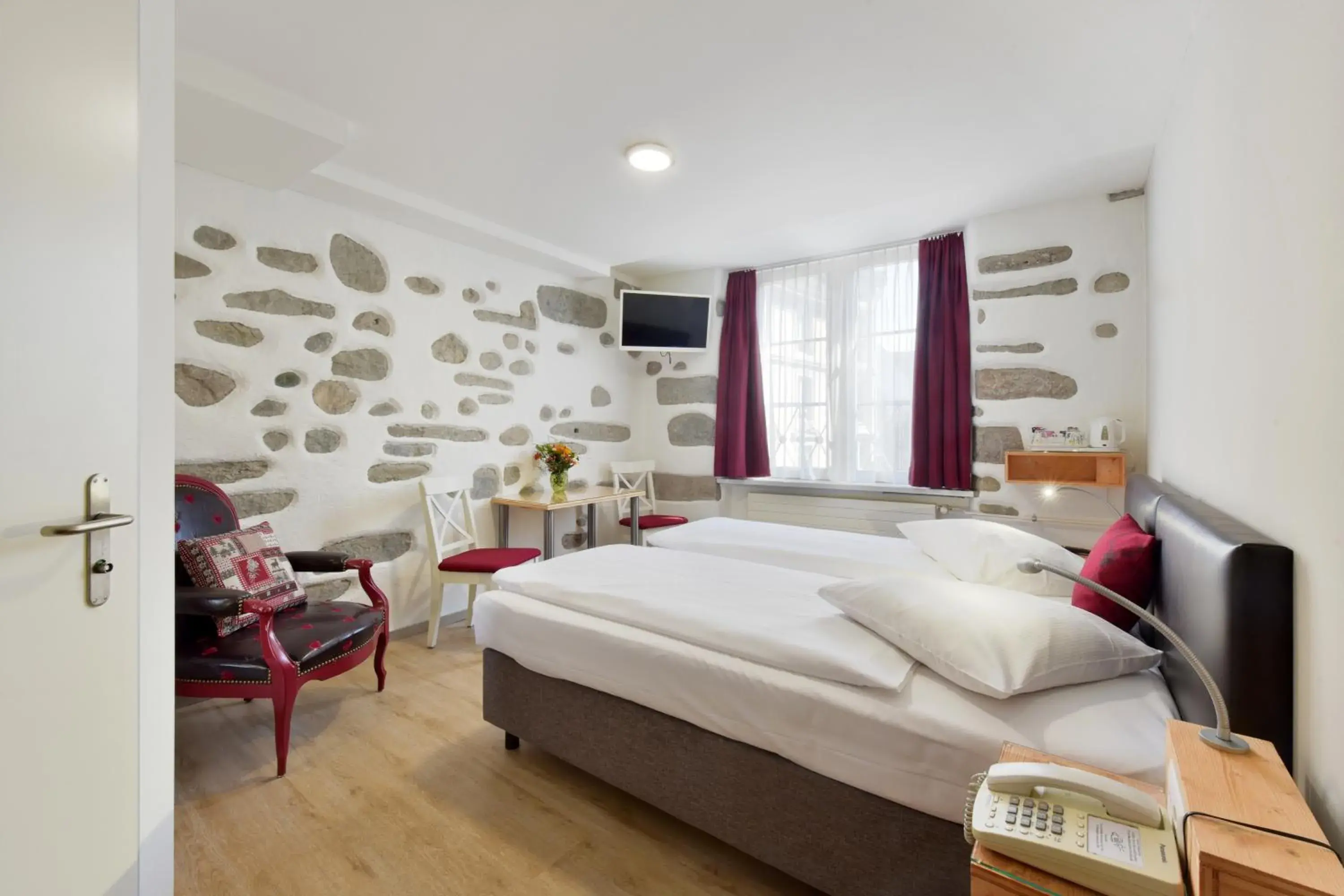 Photo of the whole room, Bed in Hotel Hirschen Photo of the whole room, Bed in Hotel Hirschen