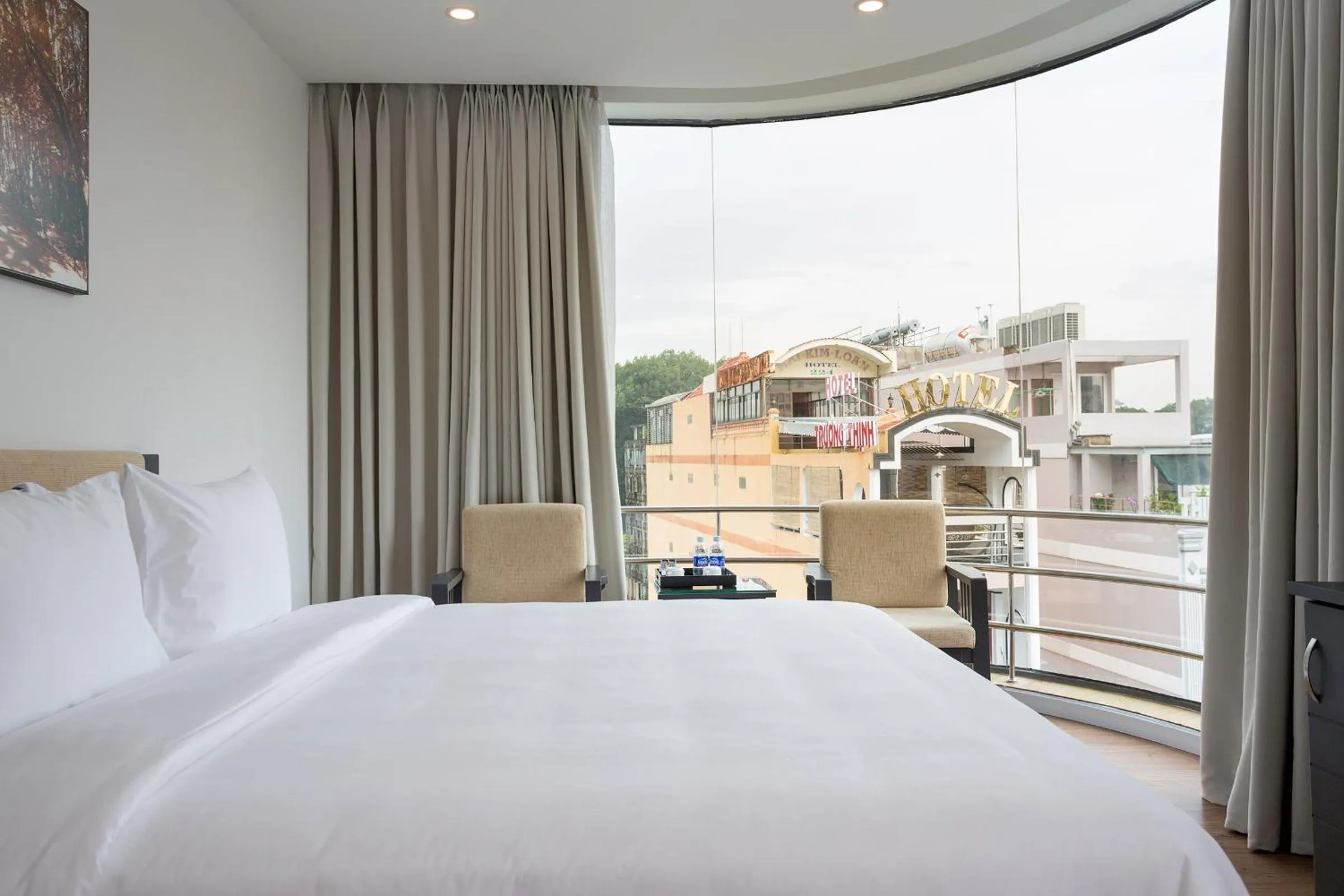 Photo of the whole room, Bed in Calista Sai Gon Hotel