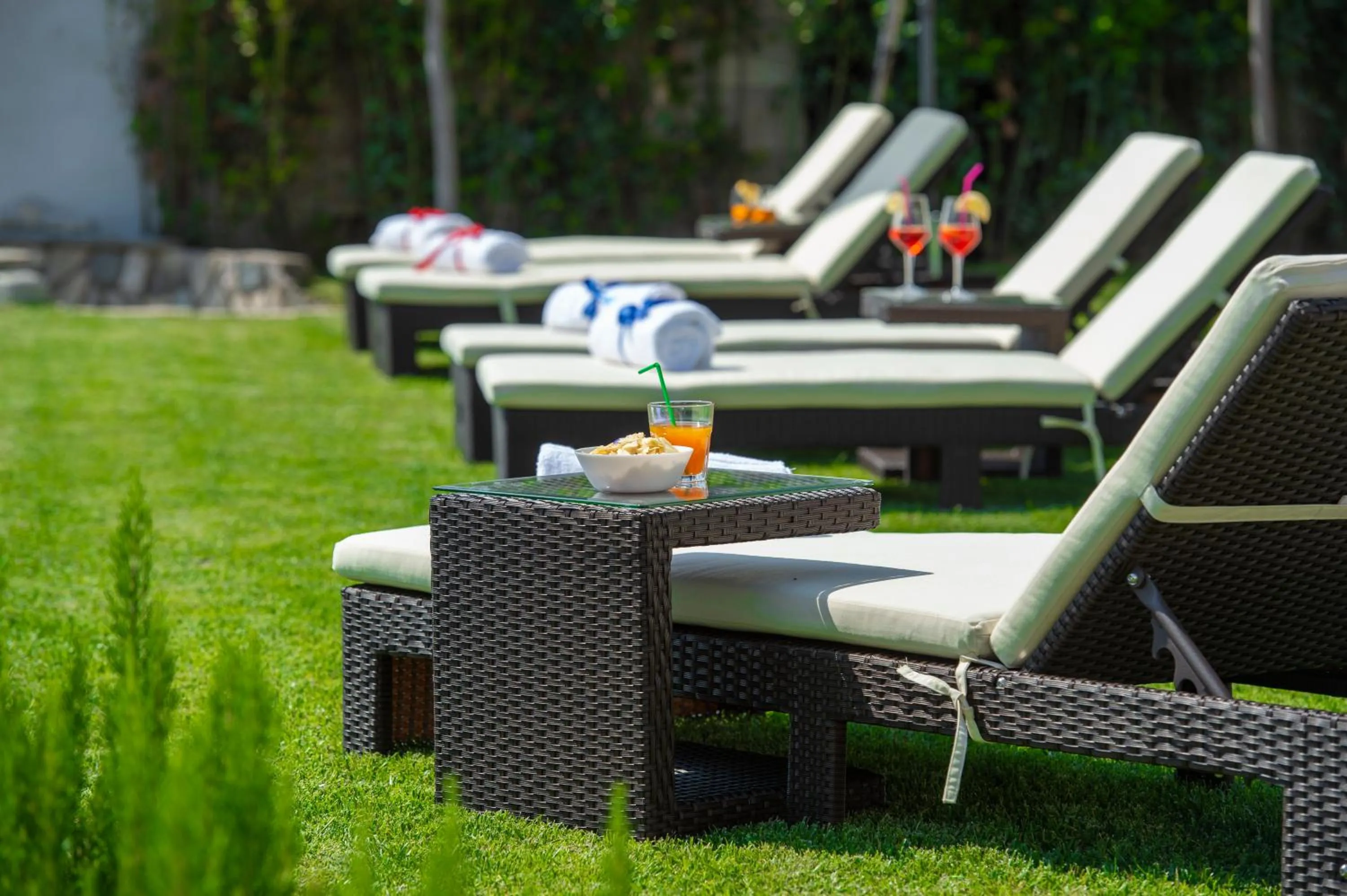 Solarium in Villa Paradise Resort