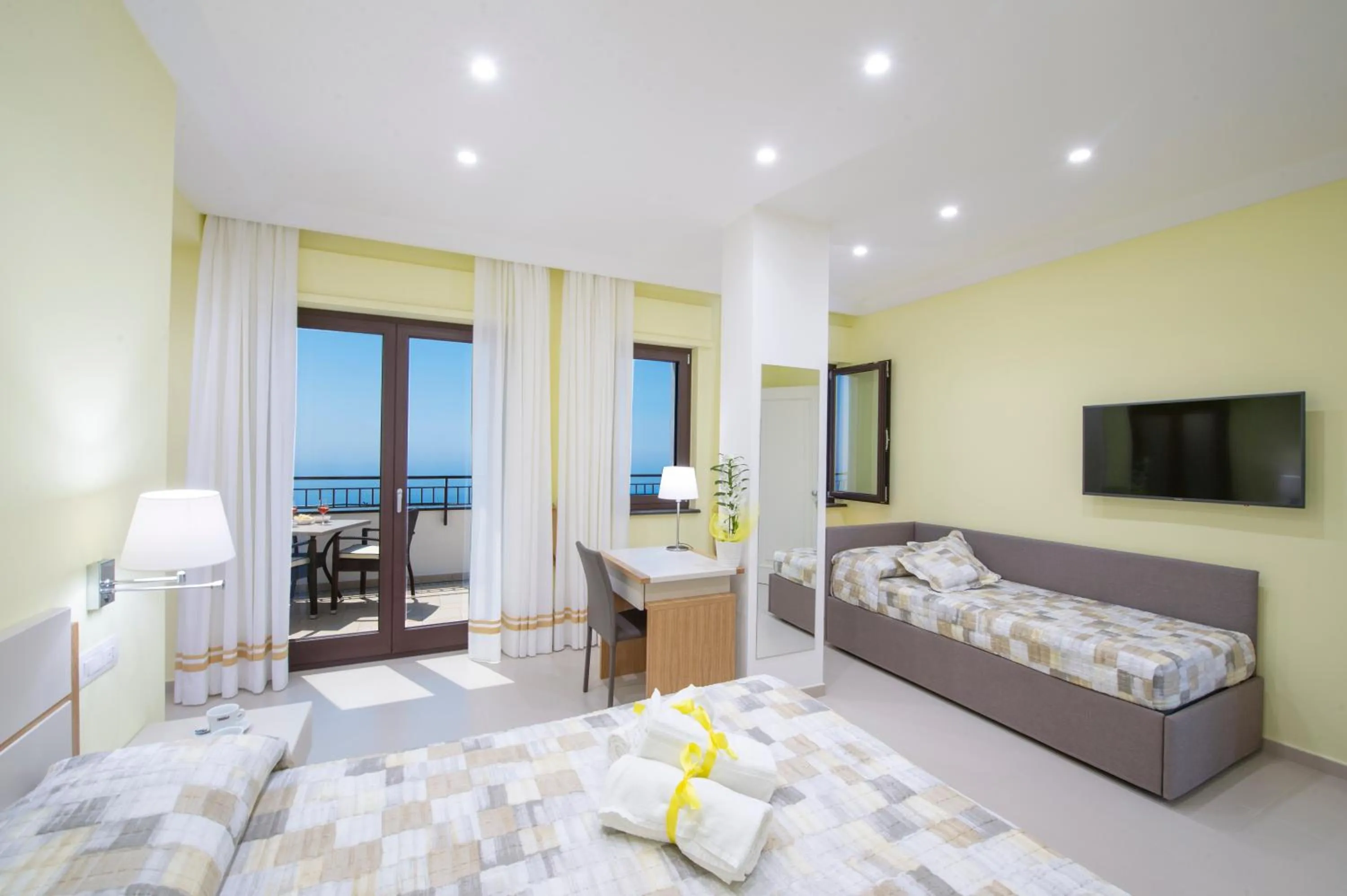 Photo of the whole room, Bed in Villa Paradise Resort