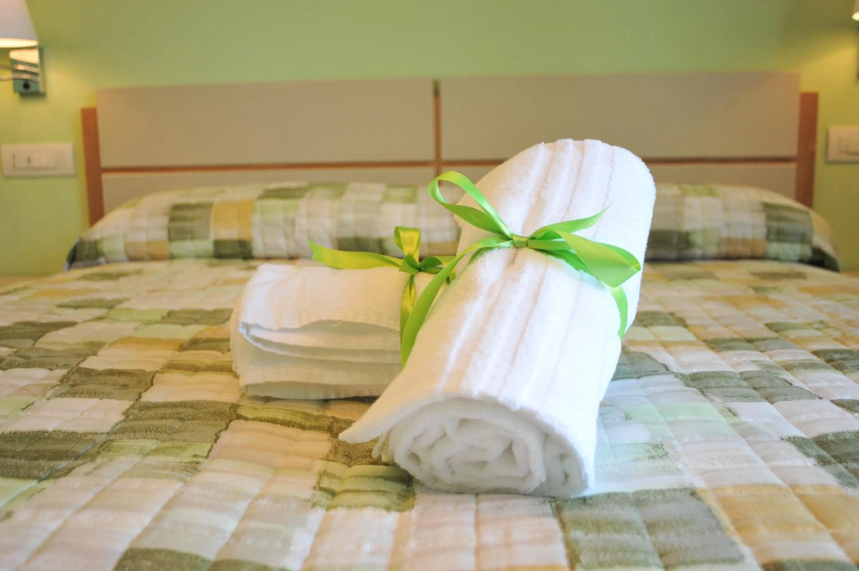 Bed in Villa Paradise Resort