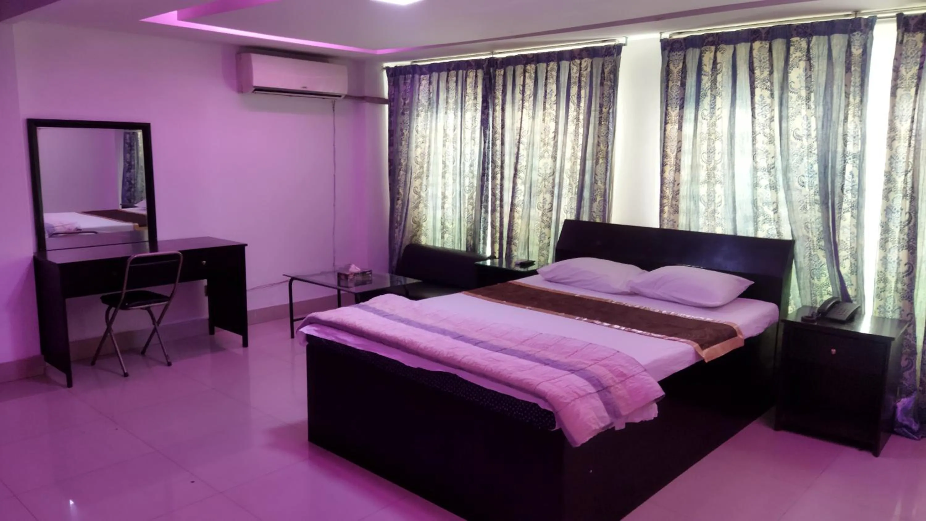 Bed in Hotel Rose Garden