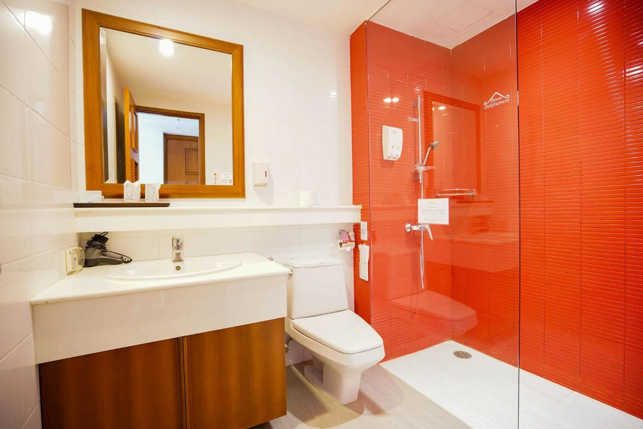 Baan Sukhumvit Soi 18