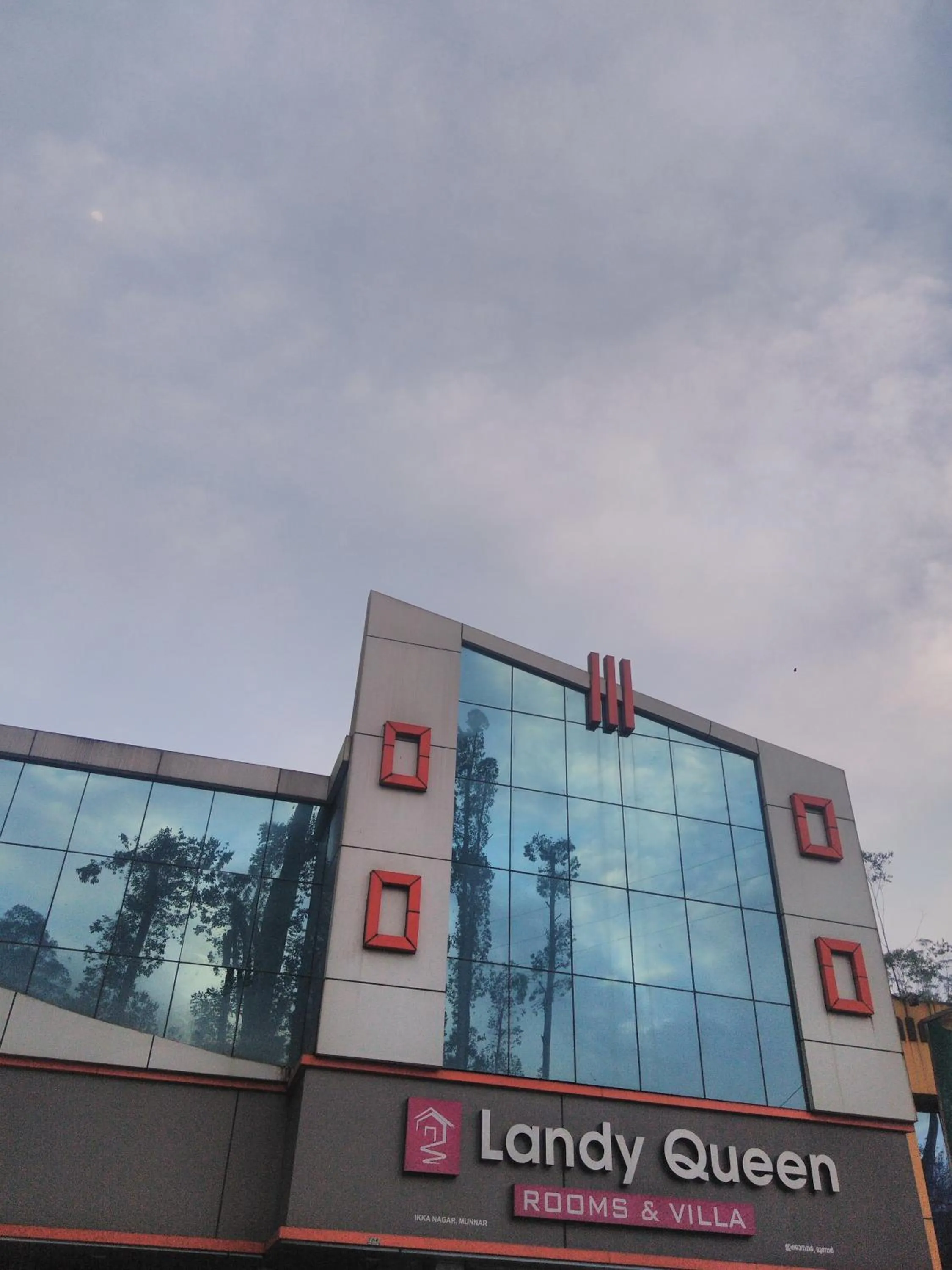 Property building in Landy Queen