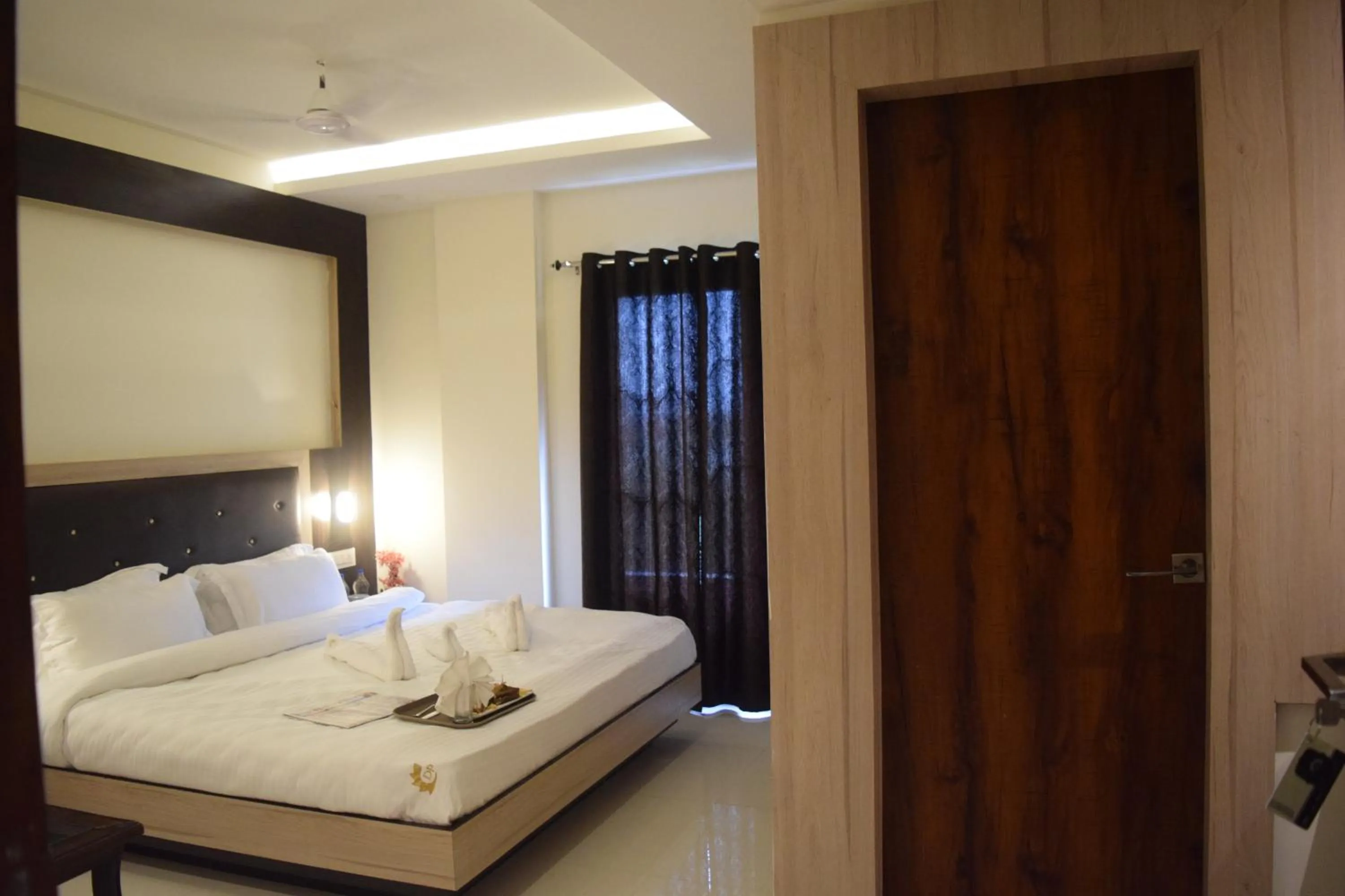 Bedroom in Hotel Dayal Shree Paradise