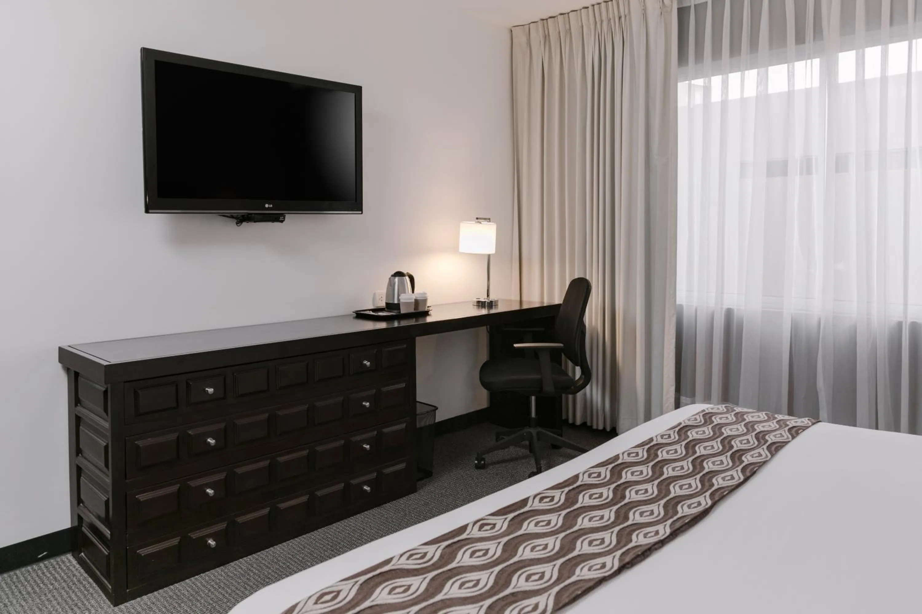 Bed in Wyndham Costa del Sol Trujillo