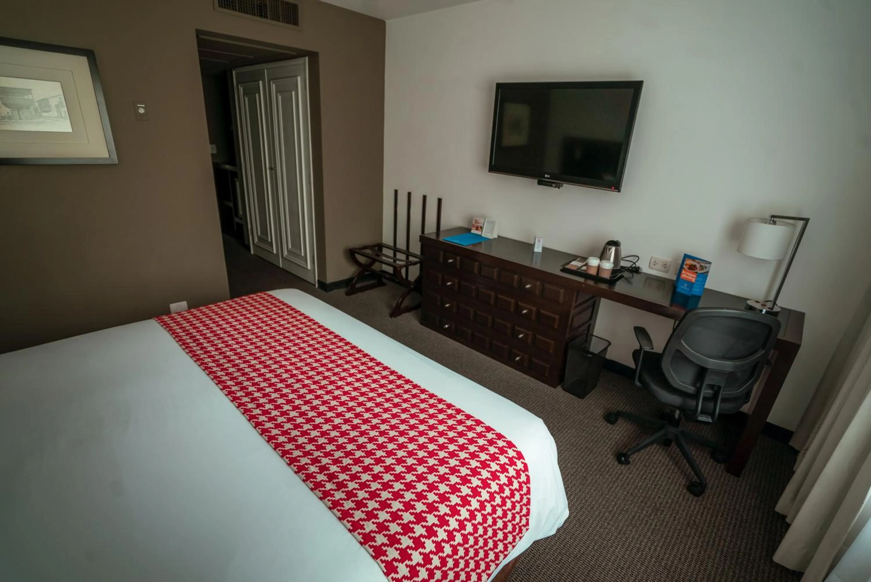 Bedroom, Bed in Wyndham Costa del Sol Trujillo