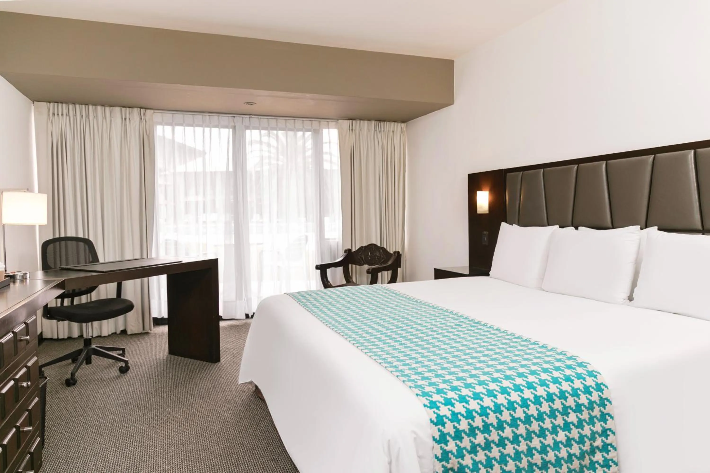 Bed in Wyndham Costa del Sol Trujillo