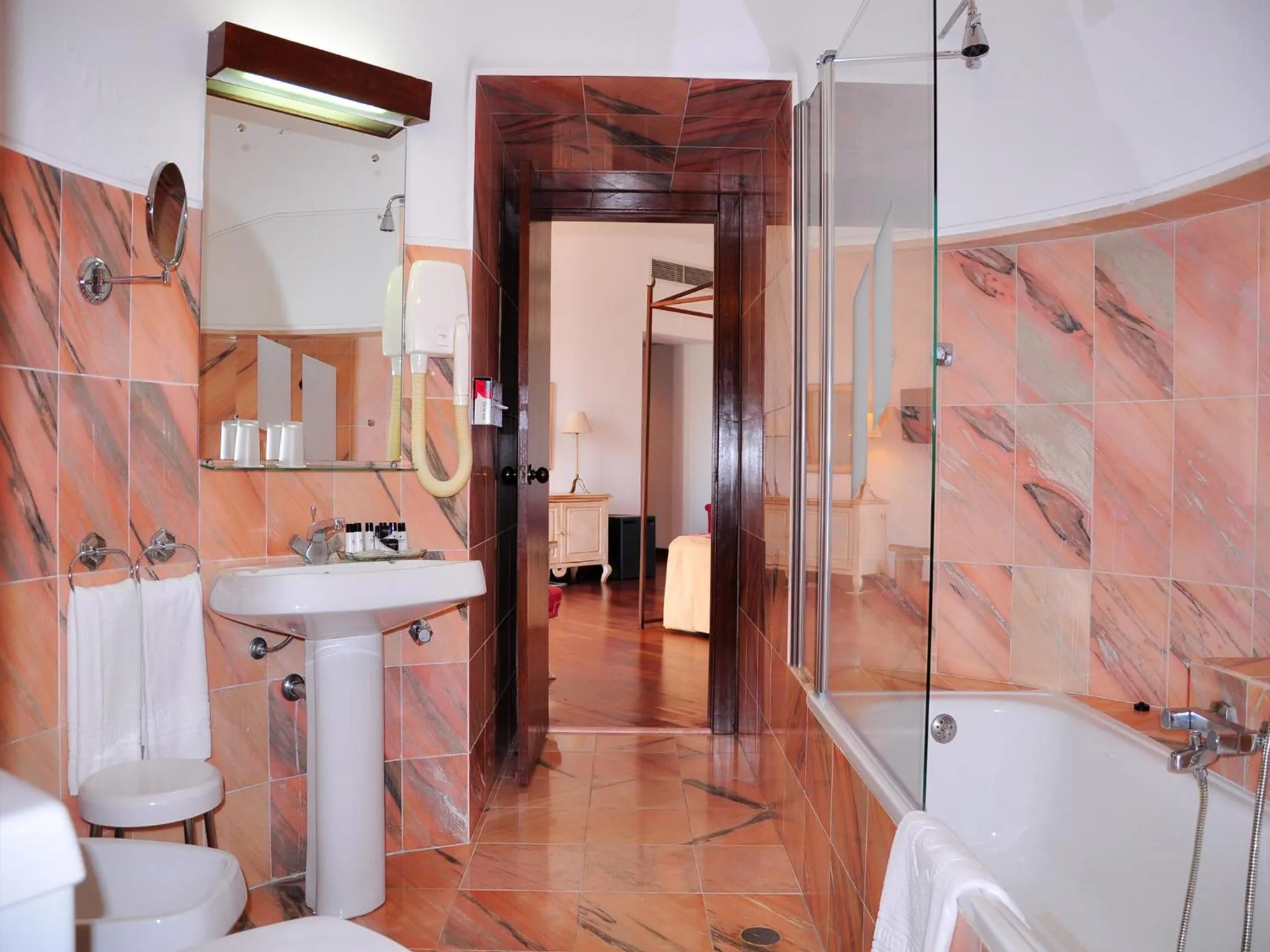 Bathroom in Pousada Castelo de Alvito