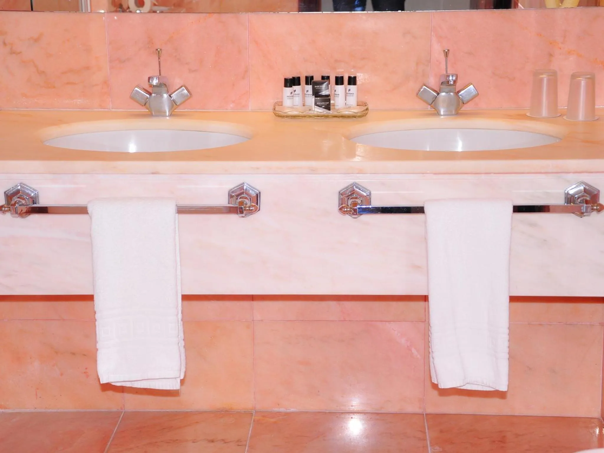 Bathroom in Pousada Castelo de Alvito