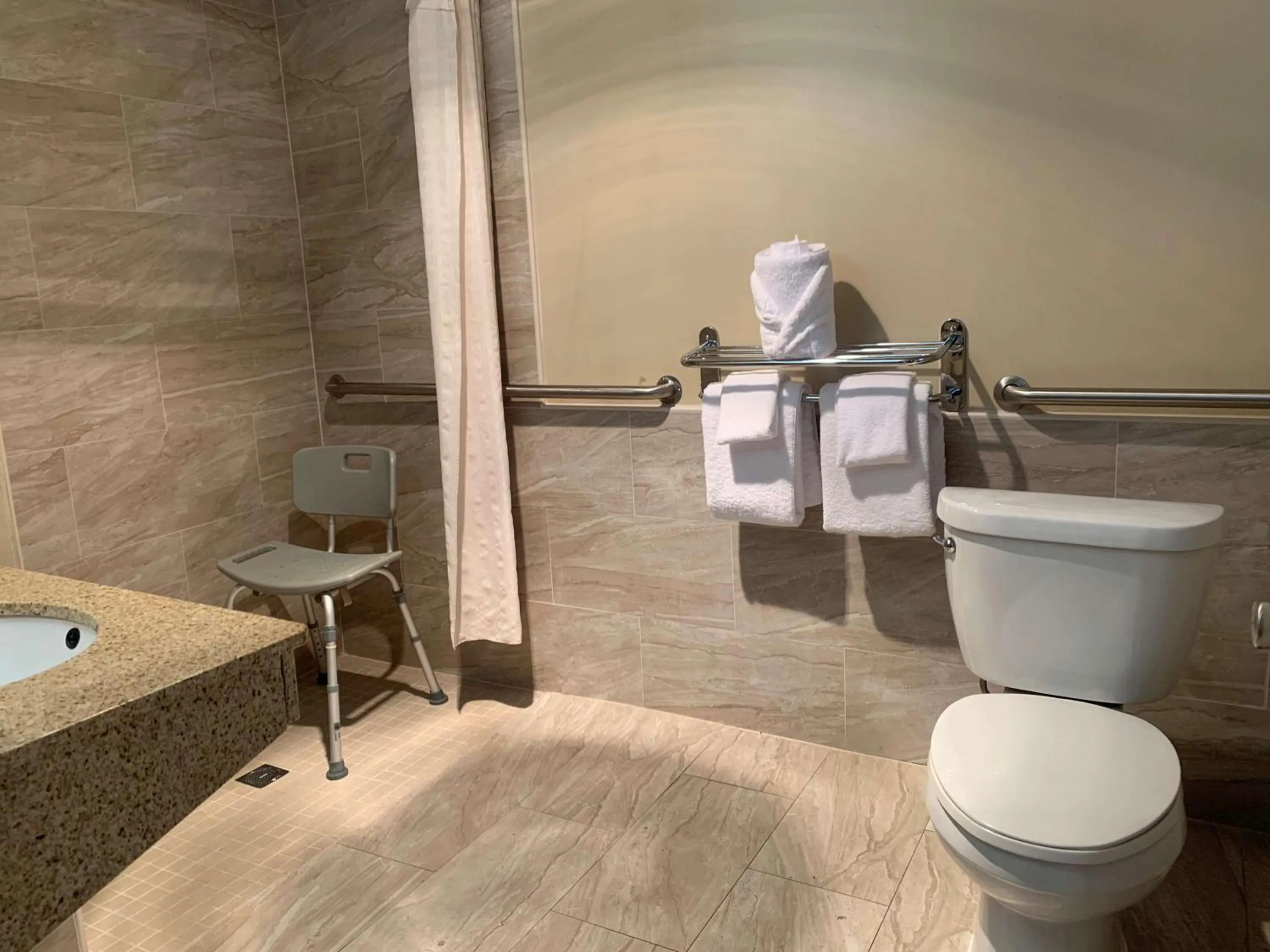 Bathroom in Best Western Bennington