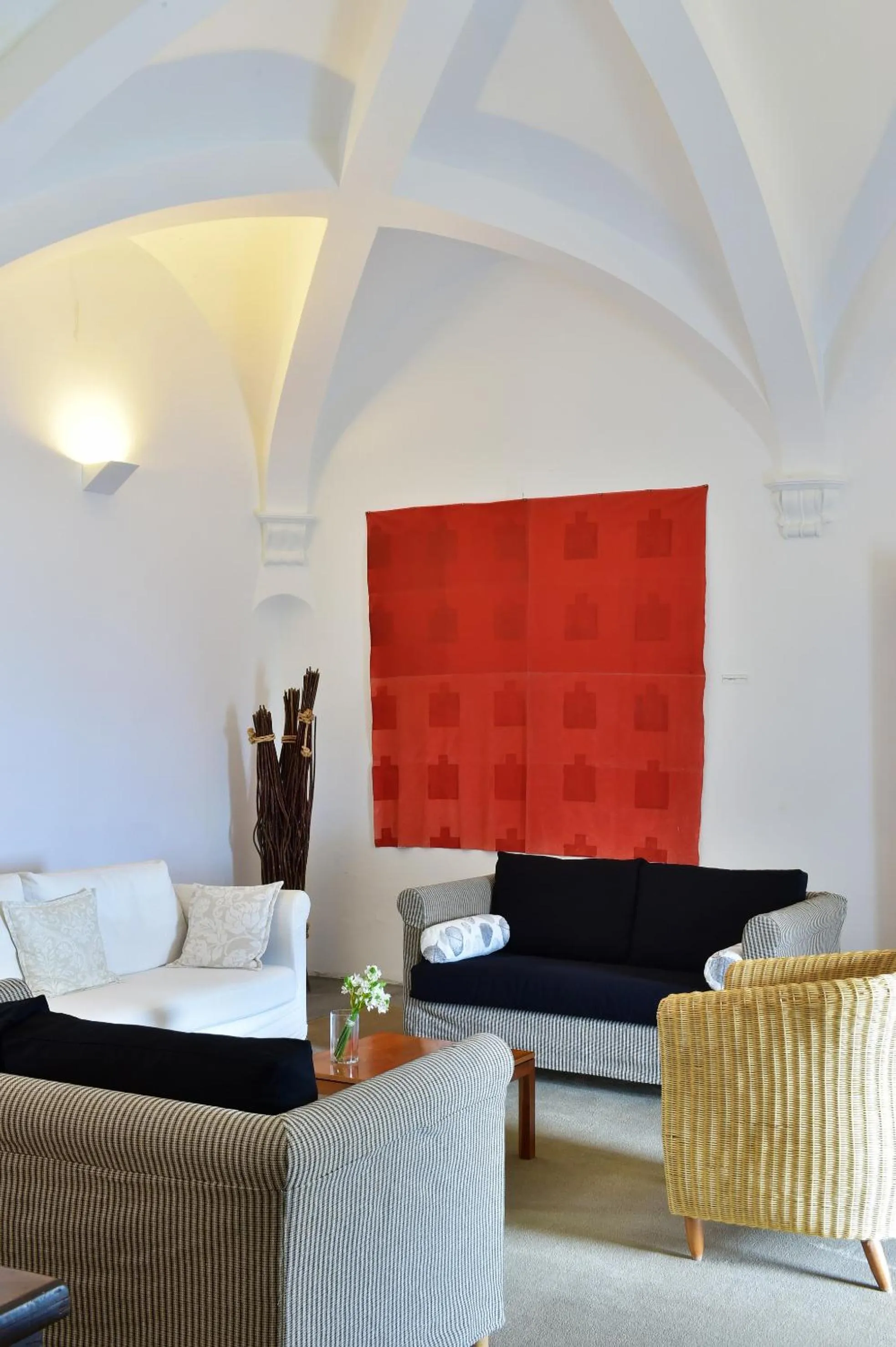 Communal lounge/ TV room in Pousada Convento de Arraiolos