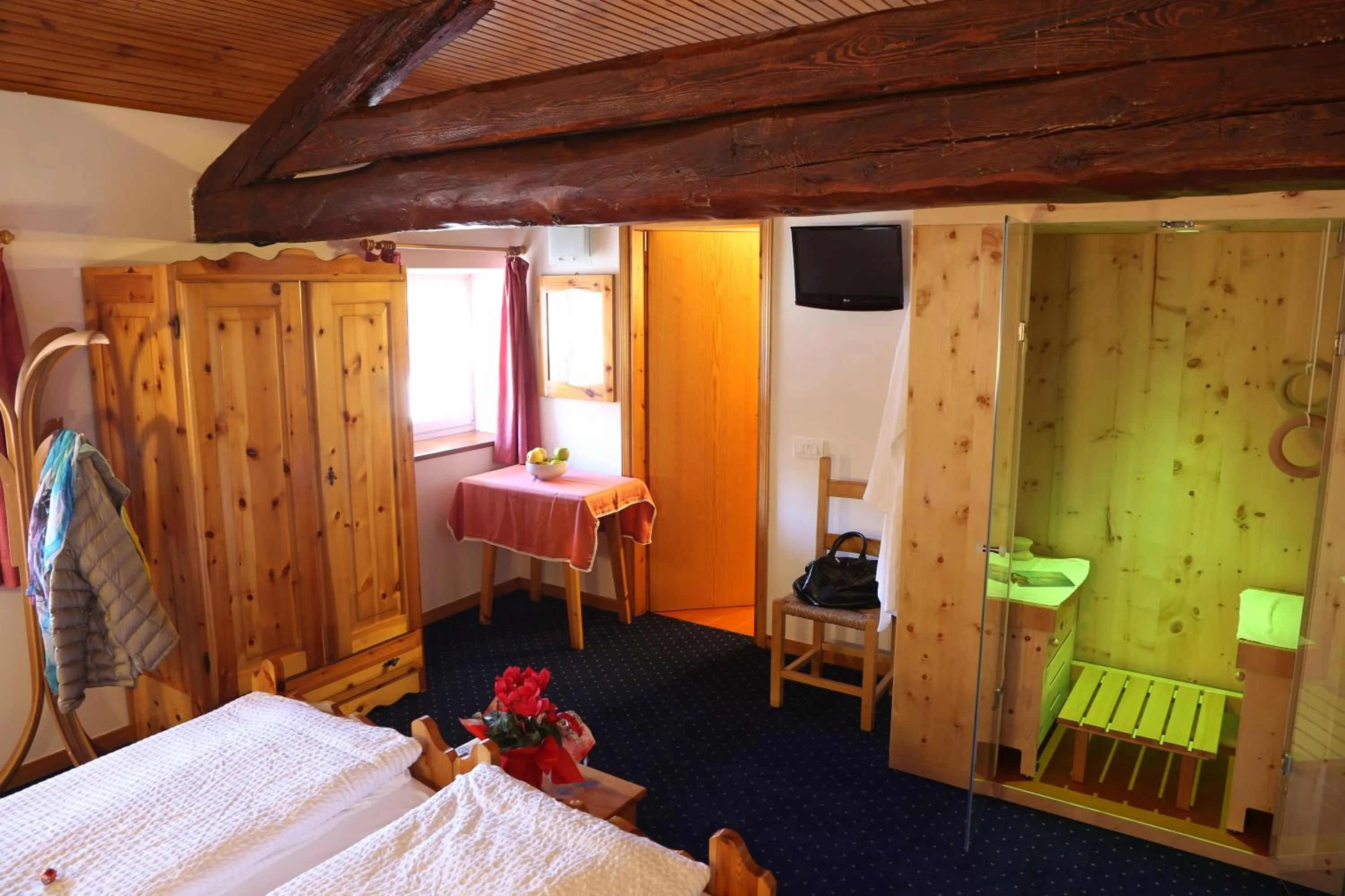 Bed in Albergo Due Spade