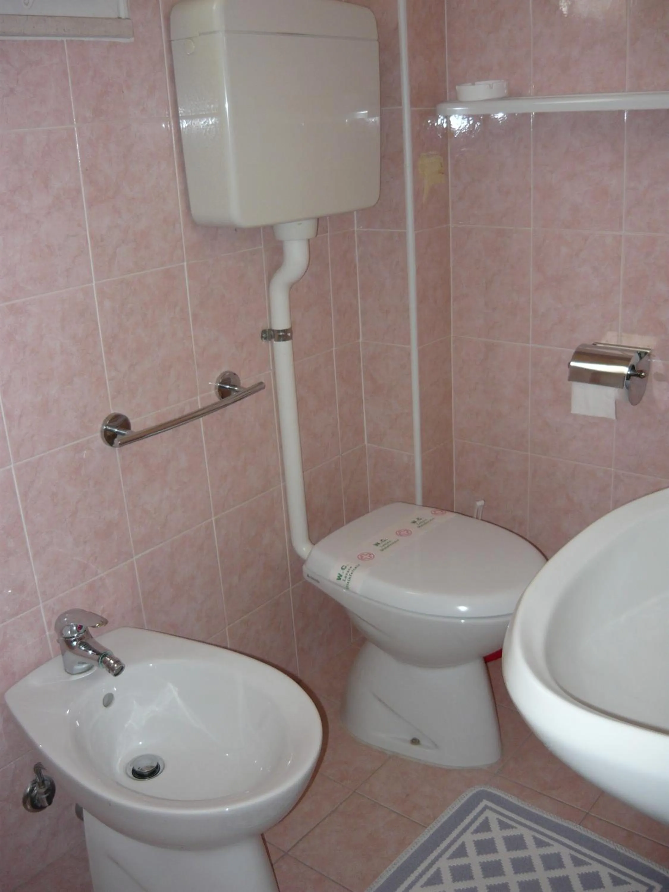 Bathroom in Hotel Acquazzurra