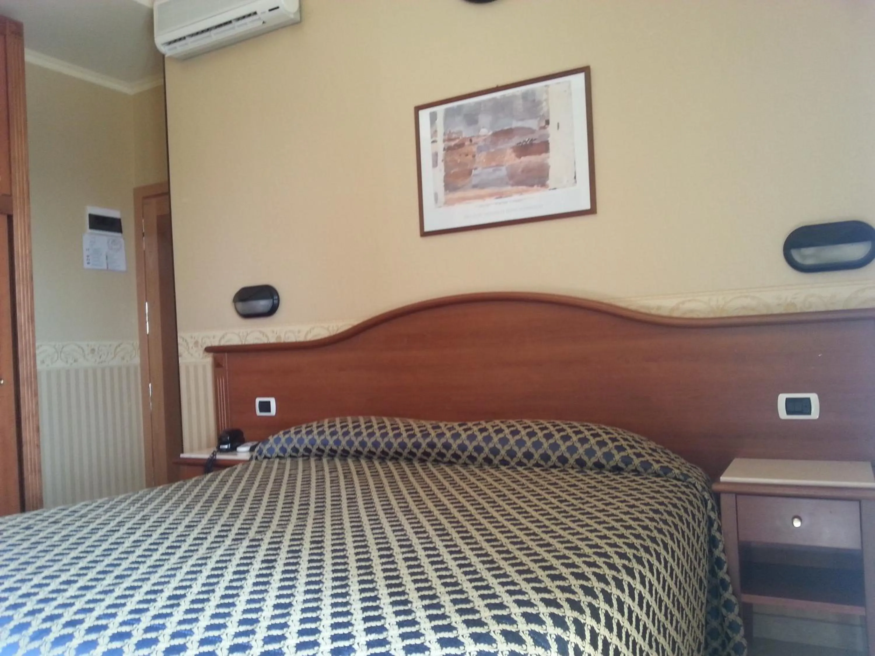 Photo of the whole room, Bed in Hotel Grifone