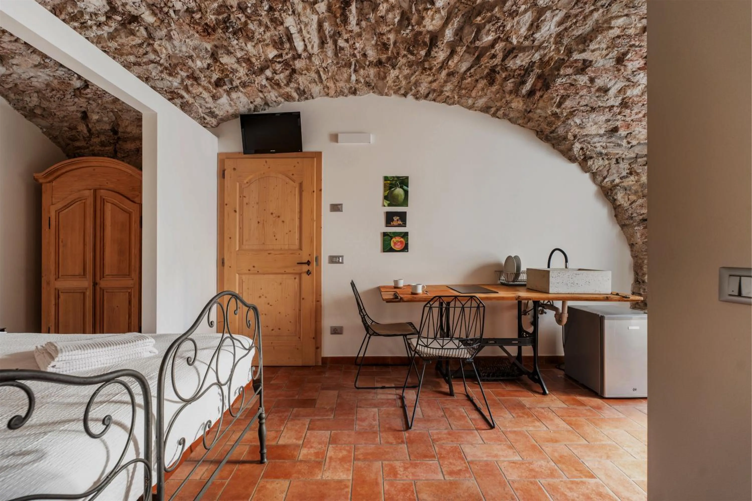 Pietra Rara Apartments