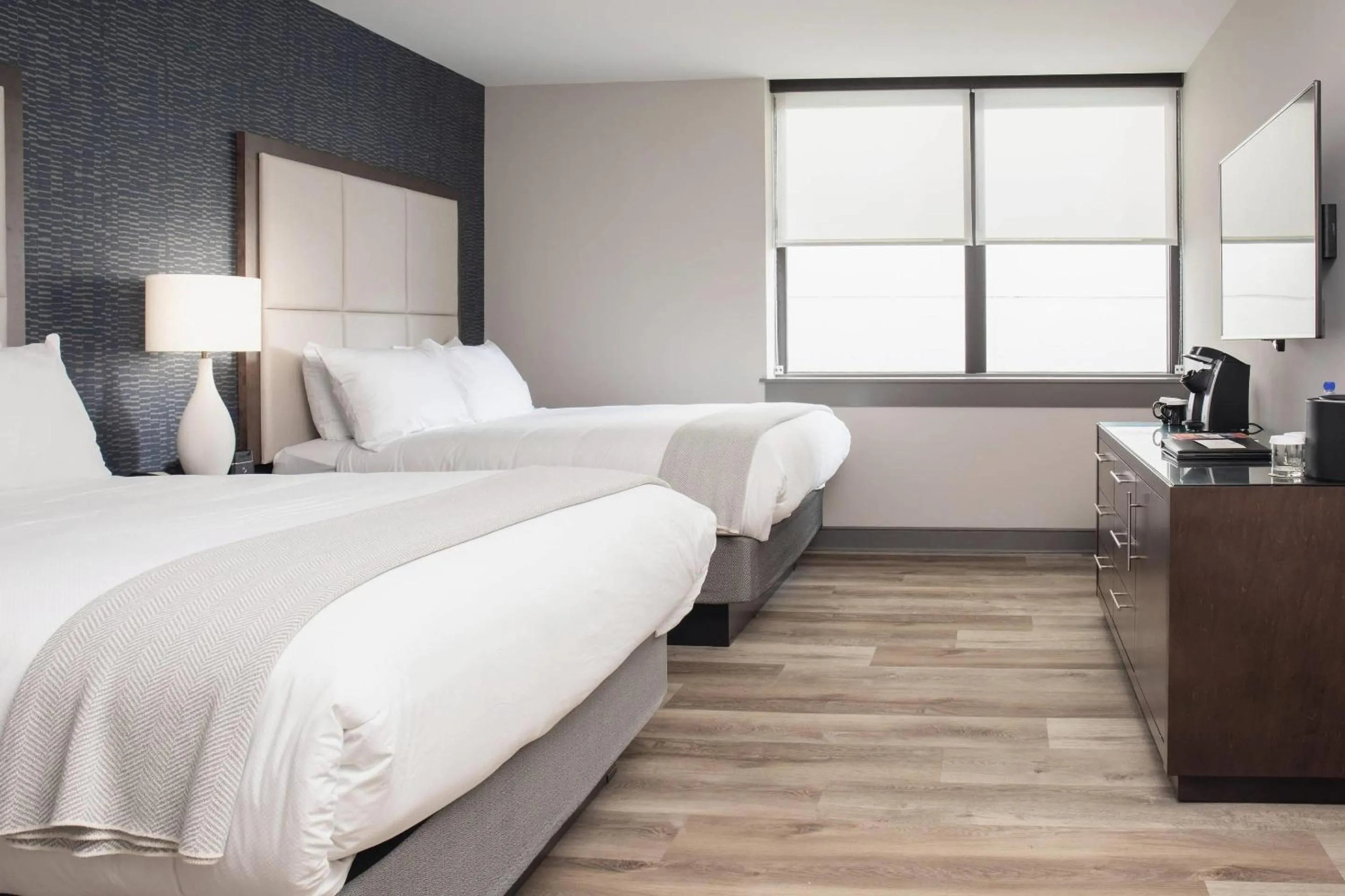 Bedroom, Bed in Haywood Park Hotel, an Ascend Collection Hotel