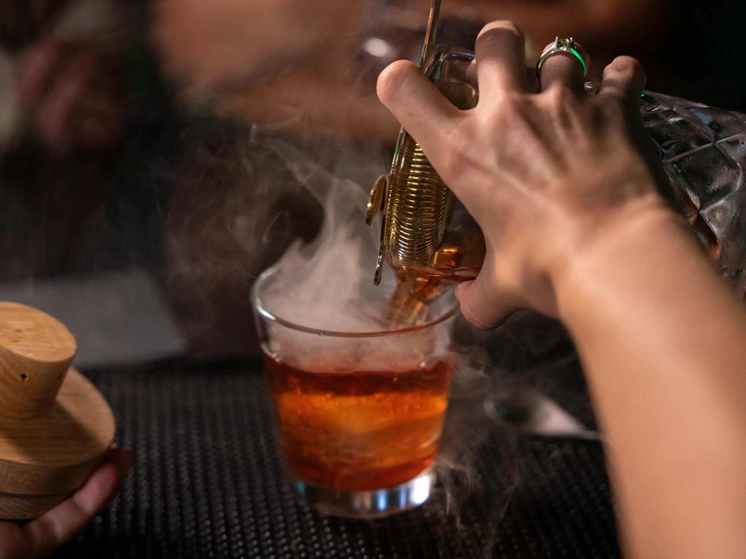 Lounge or bar in Haywood Park Hotel, an Ascend Collection Hotel