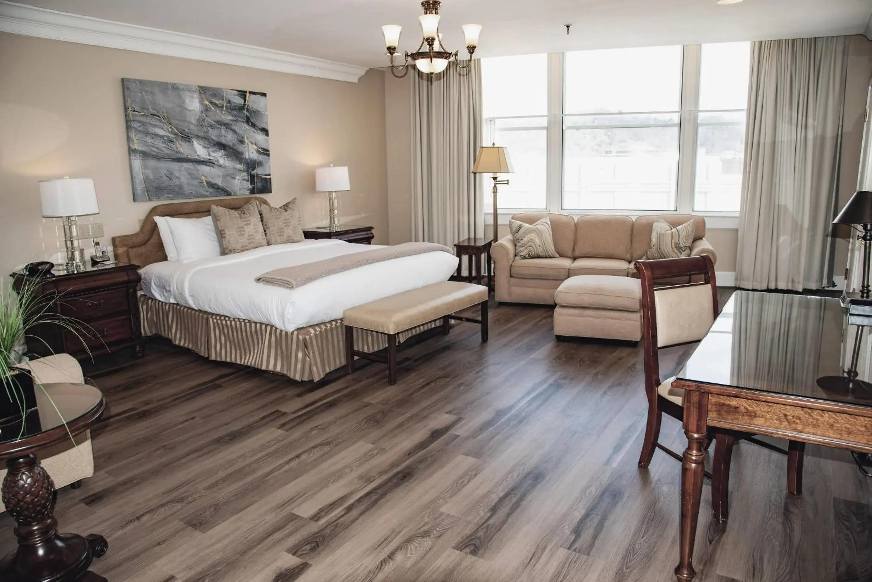 Bedroom, Bed in Haywood Park Hotel, an Ascend Collection Hotel Bedroom, Bed in Haywood Park Hotel, an Ascend Collection Hotel