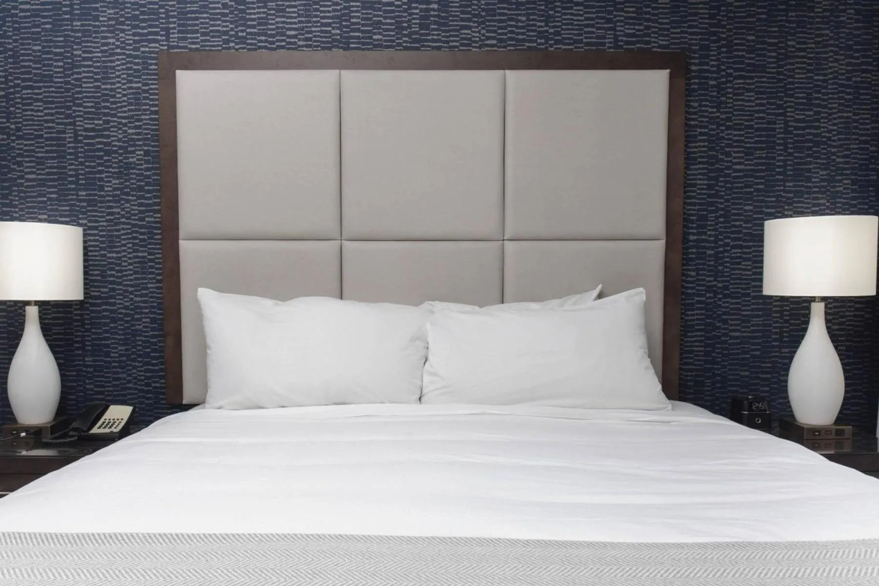 Bedroom, Bed in Haywood Park Hotel, an Ascend Collection Hotel