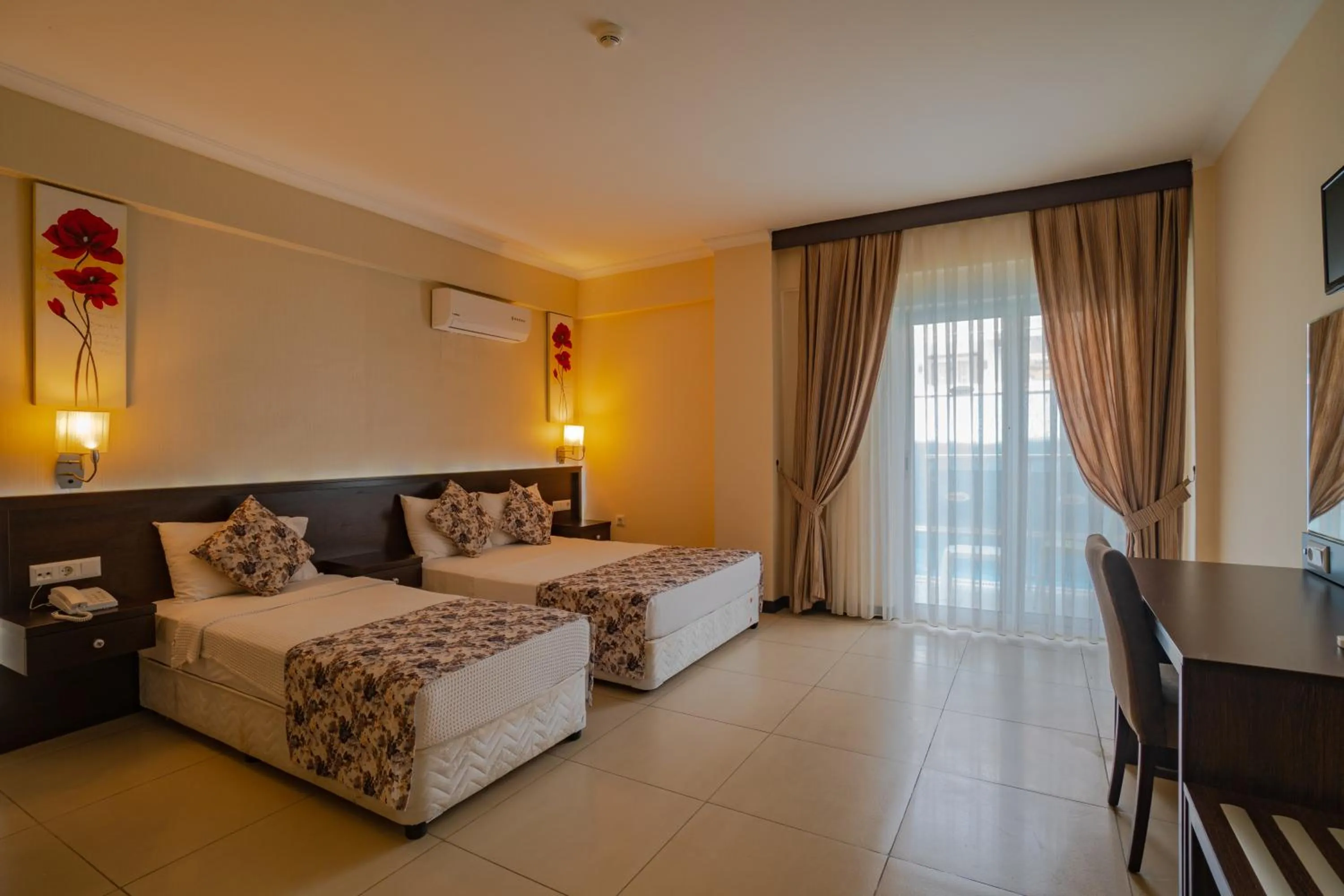 Double Room - single occupancy in Sunshine Holiday Resort