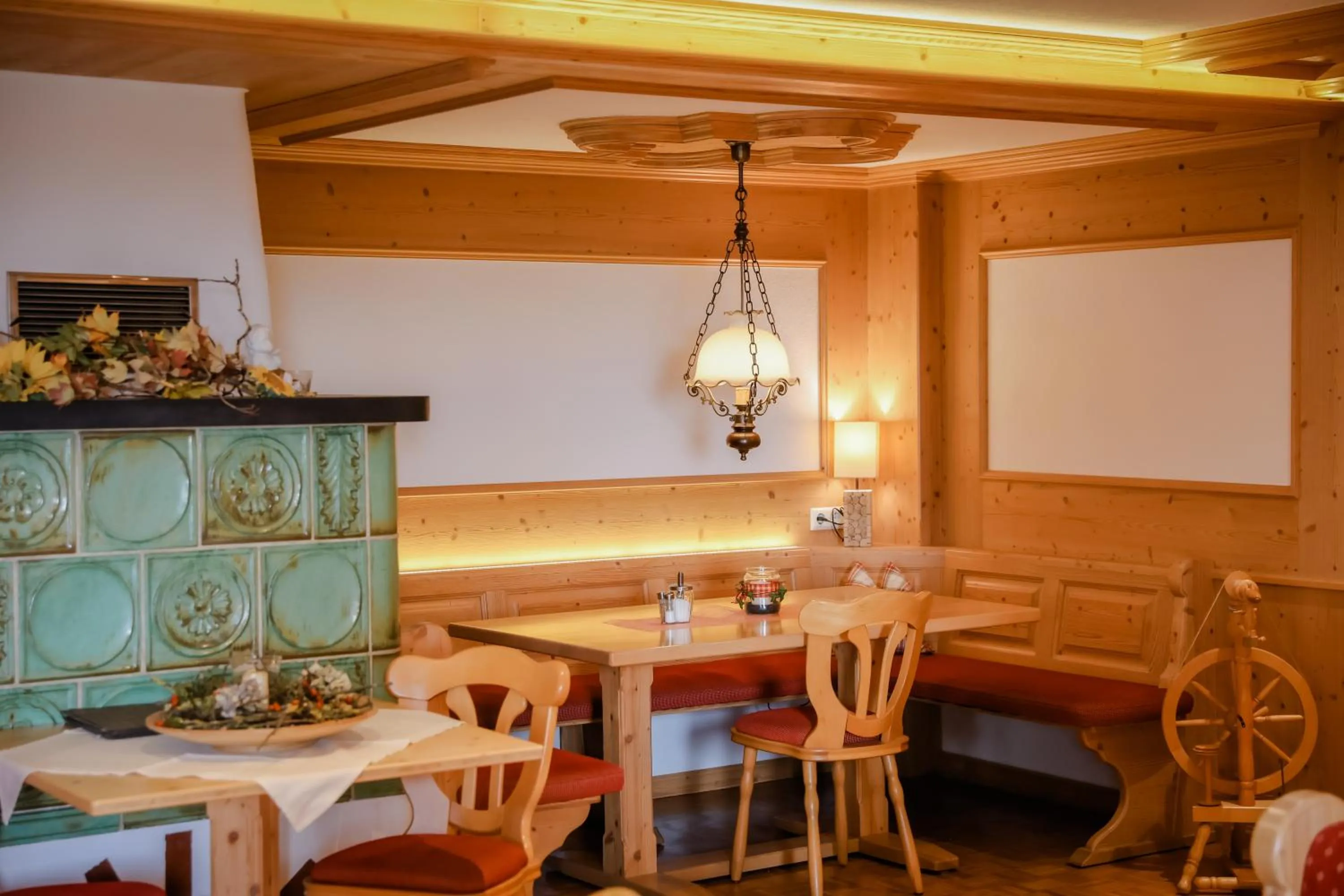 Restaurant/places to eat in Landhotel Schellenberg