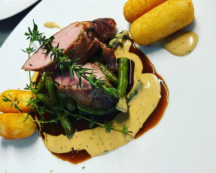 Restaurant/places to eat in Landhotel Schellenberg