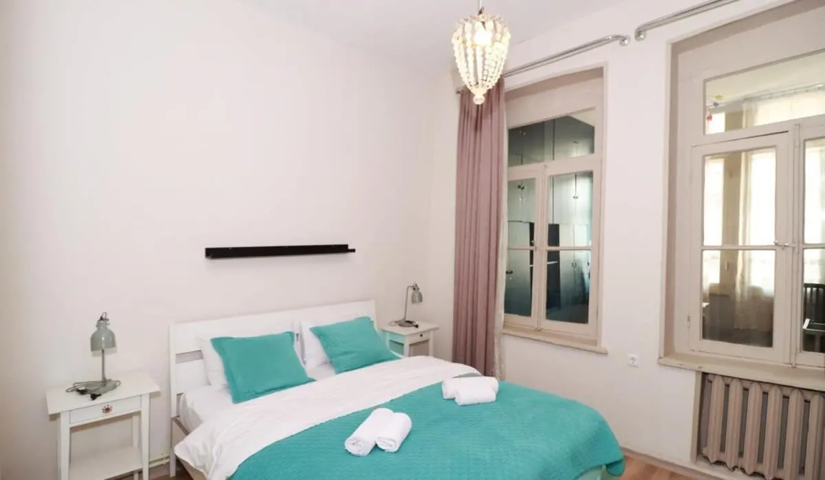 Bed in Wehost Apartment Near Fabrika