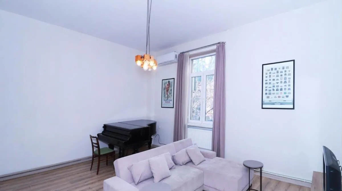 Wehost Apartment Near Fabrika