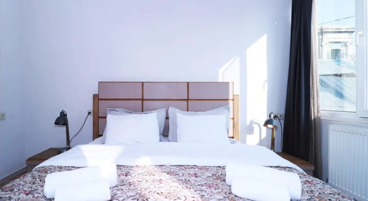 Bed in Wehost Apartment Near Fabrika