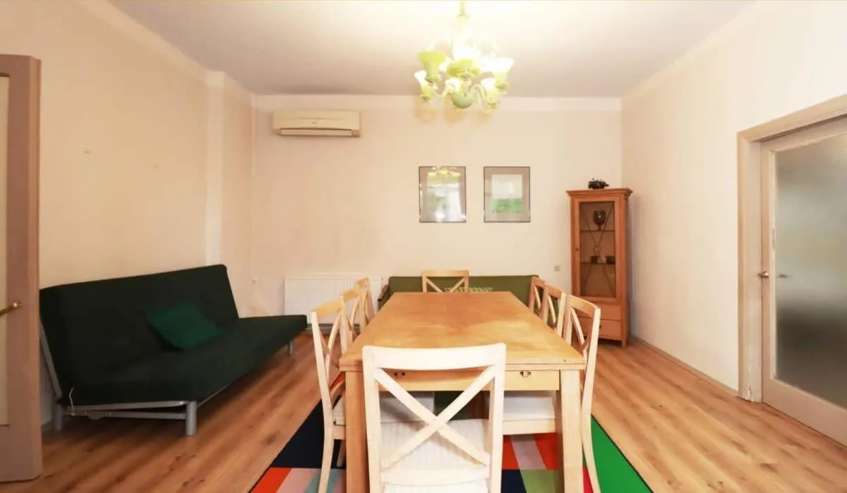 Wehost Apartment Near Fabrika