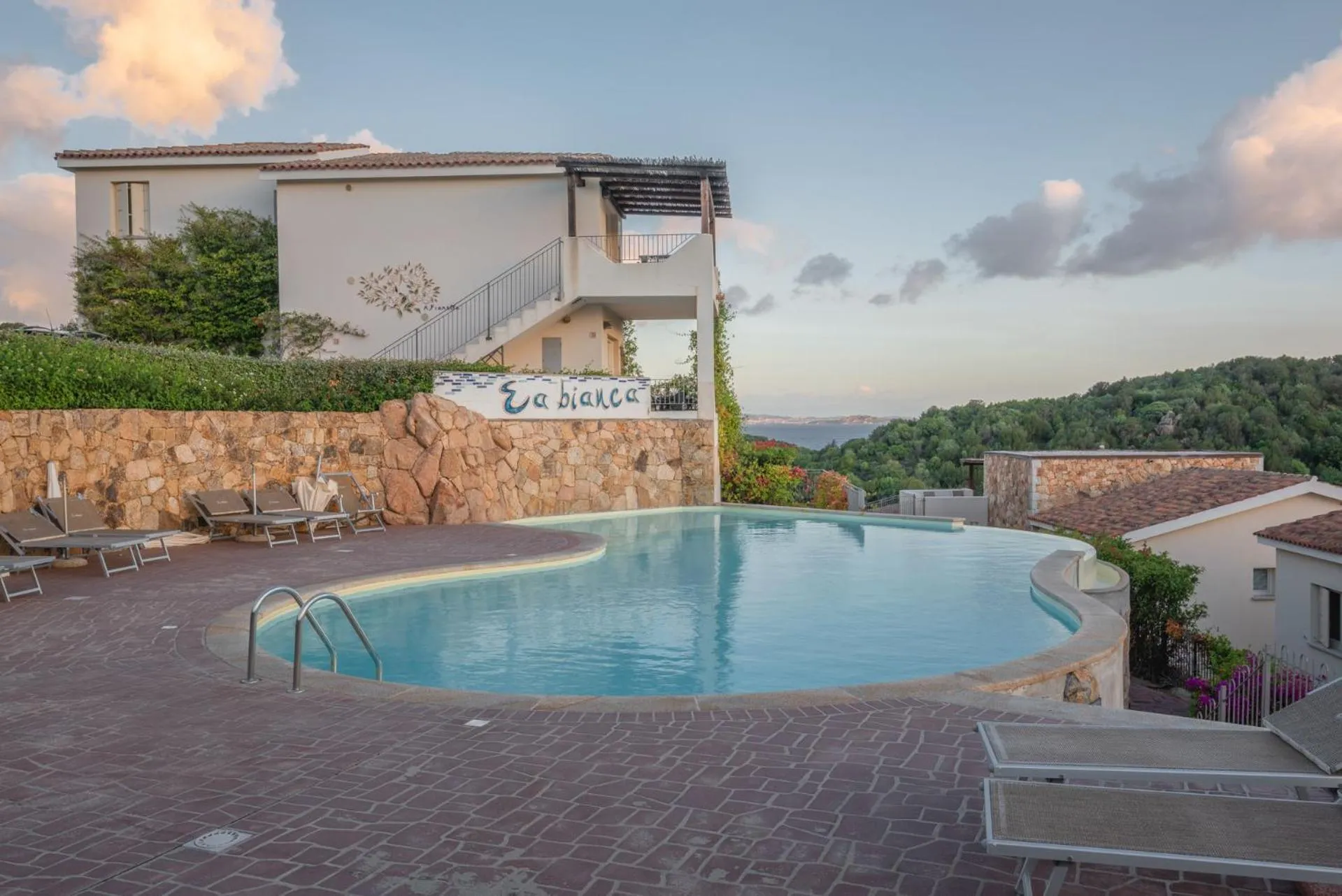 Swimming pool in Residence Ea Bianca