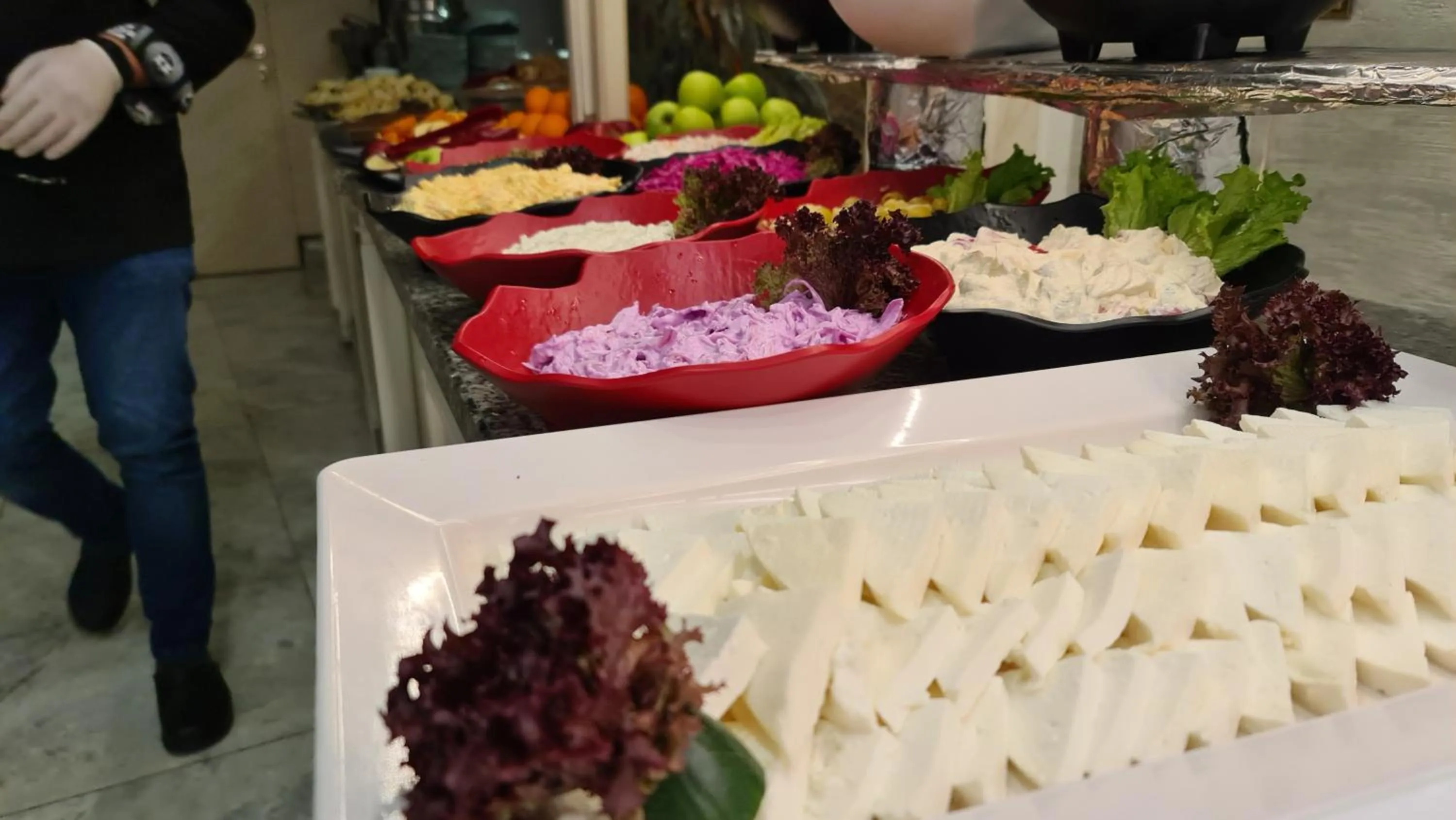 Food and drinks in Hotel Buyuk Hamit