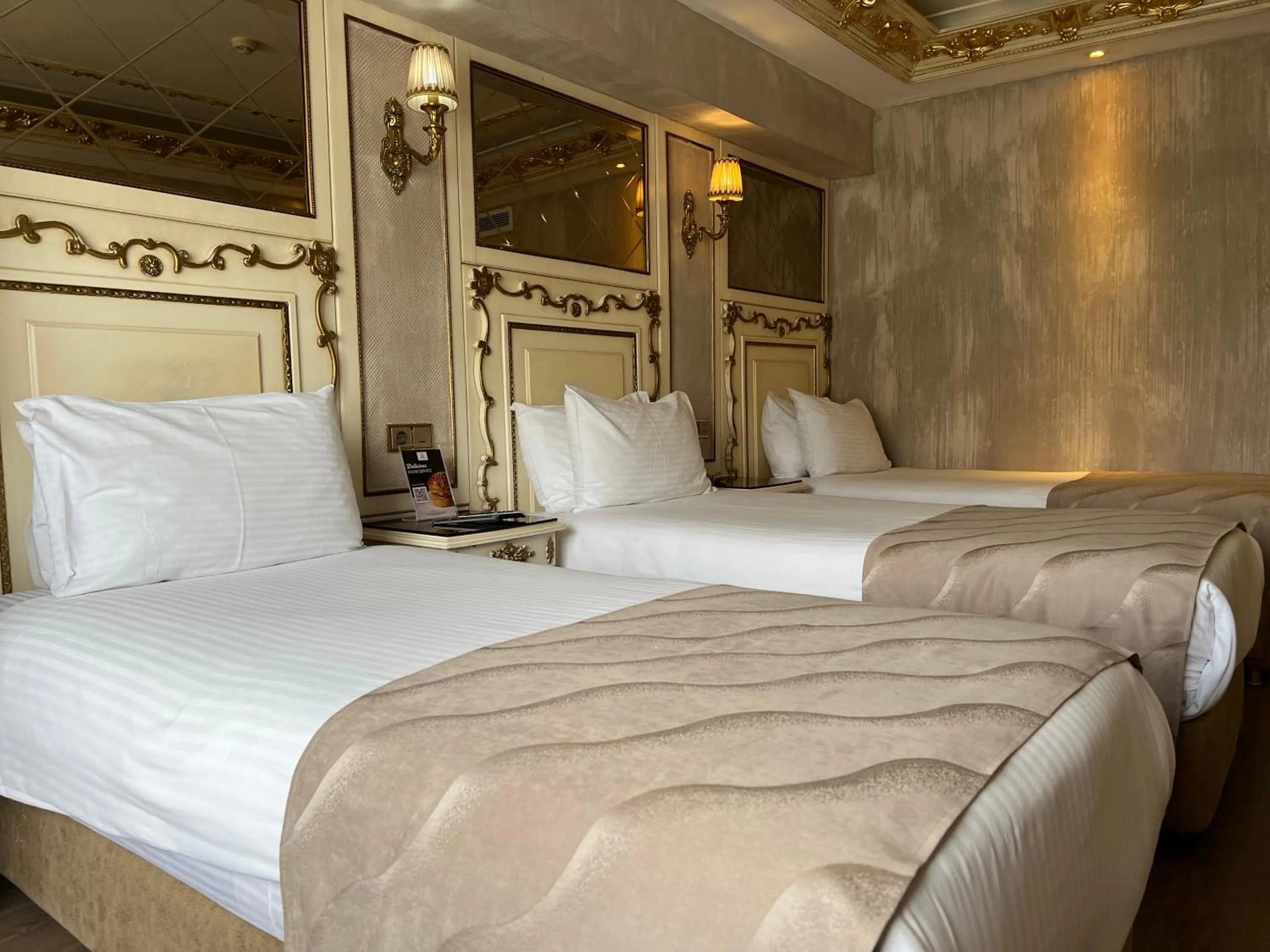 Bedroom in Hotel Buyuk Hamit