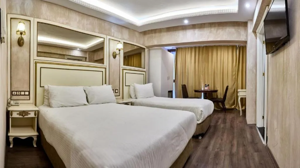 Bed in Hotel Buyuk Hamit