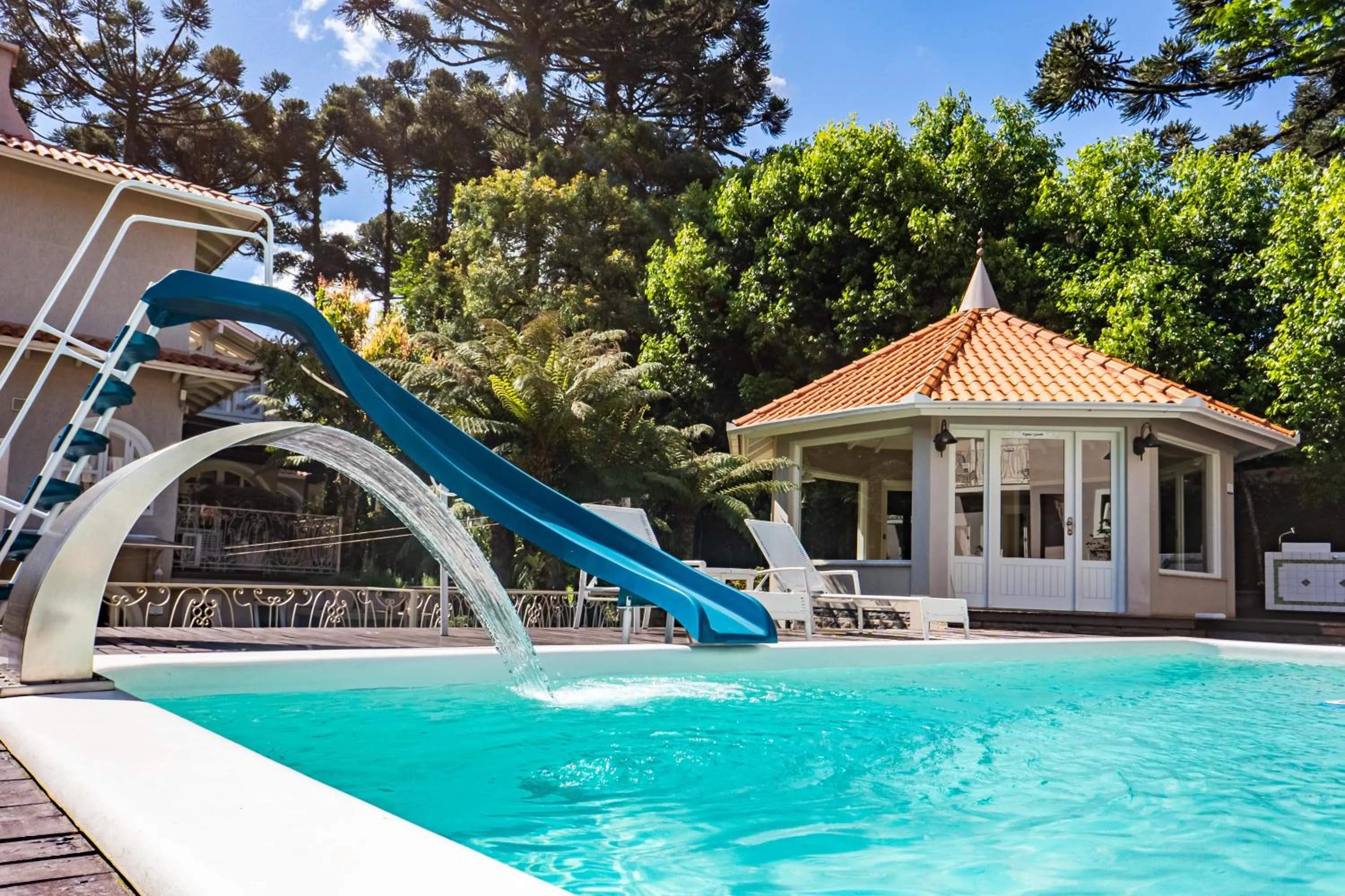 Swimming pool in Doce Canela - Pousada de Charme
