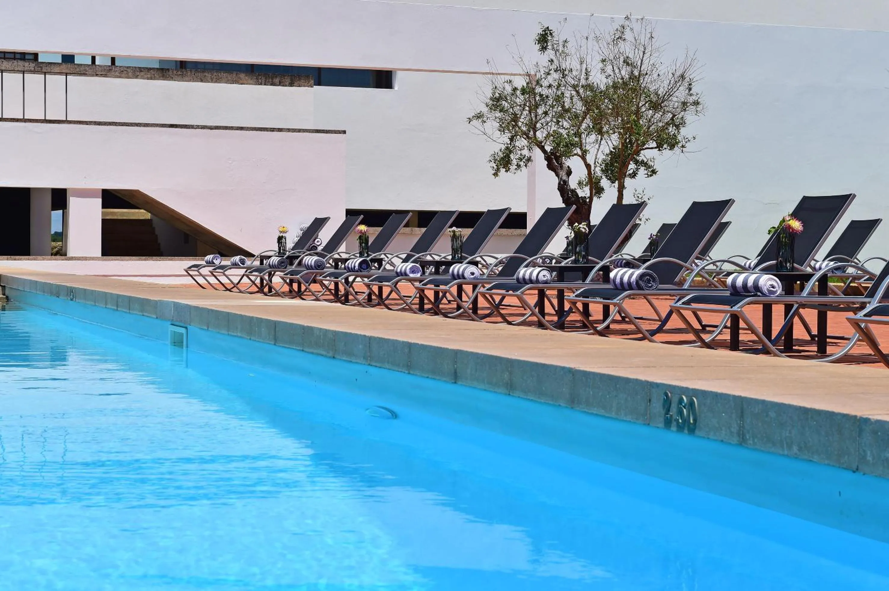 Swimming pool in Pousada Mosteiro do Crato