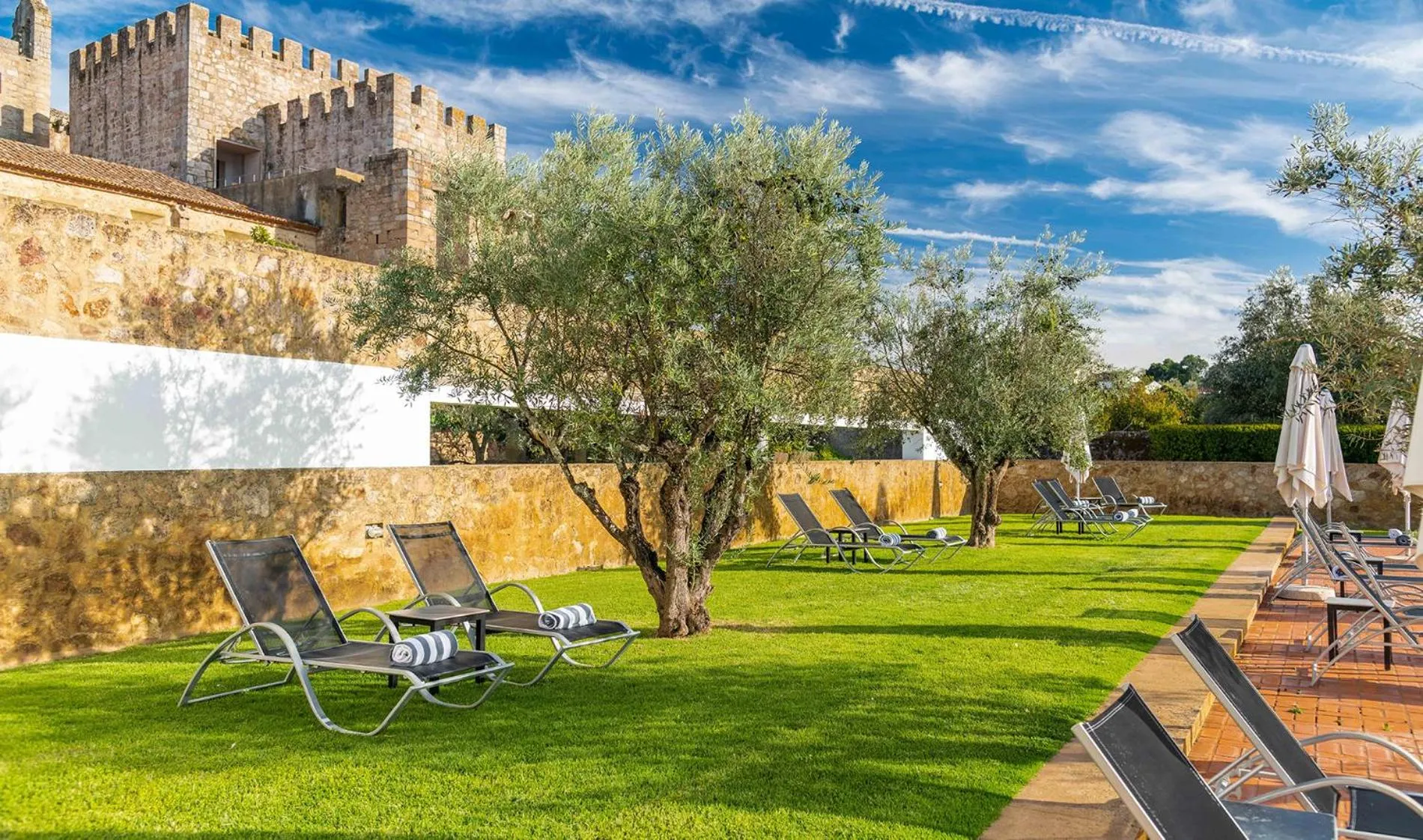 Swimming pool in Pousada Mosteiro do Crato