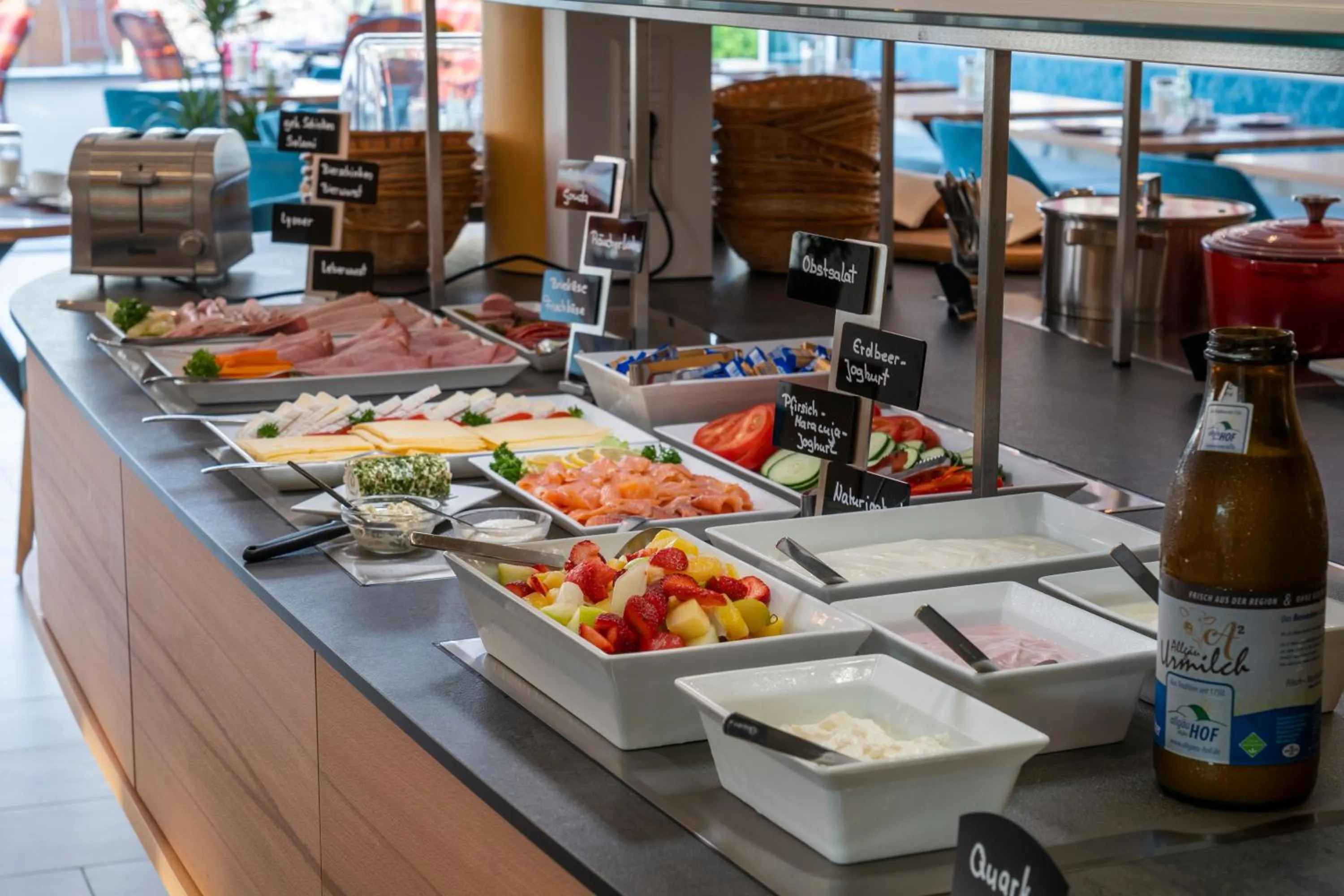 Buffet breakfast in Hotel Meschenmoser