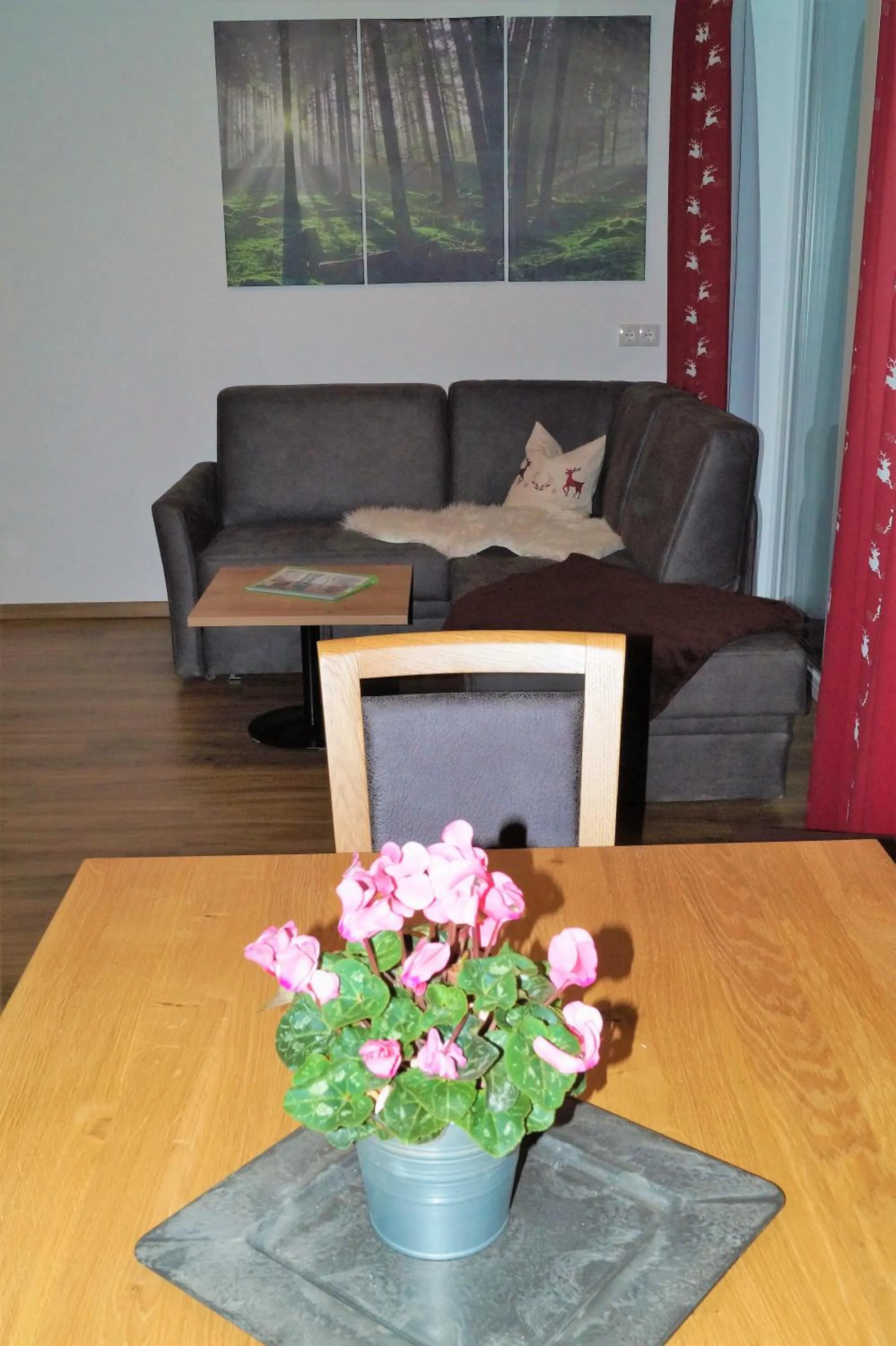 Photo of the whole room in Sieglhub Chalets - Appartements - Hotel