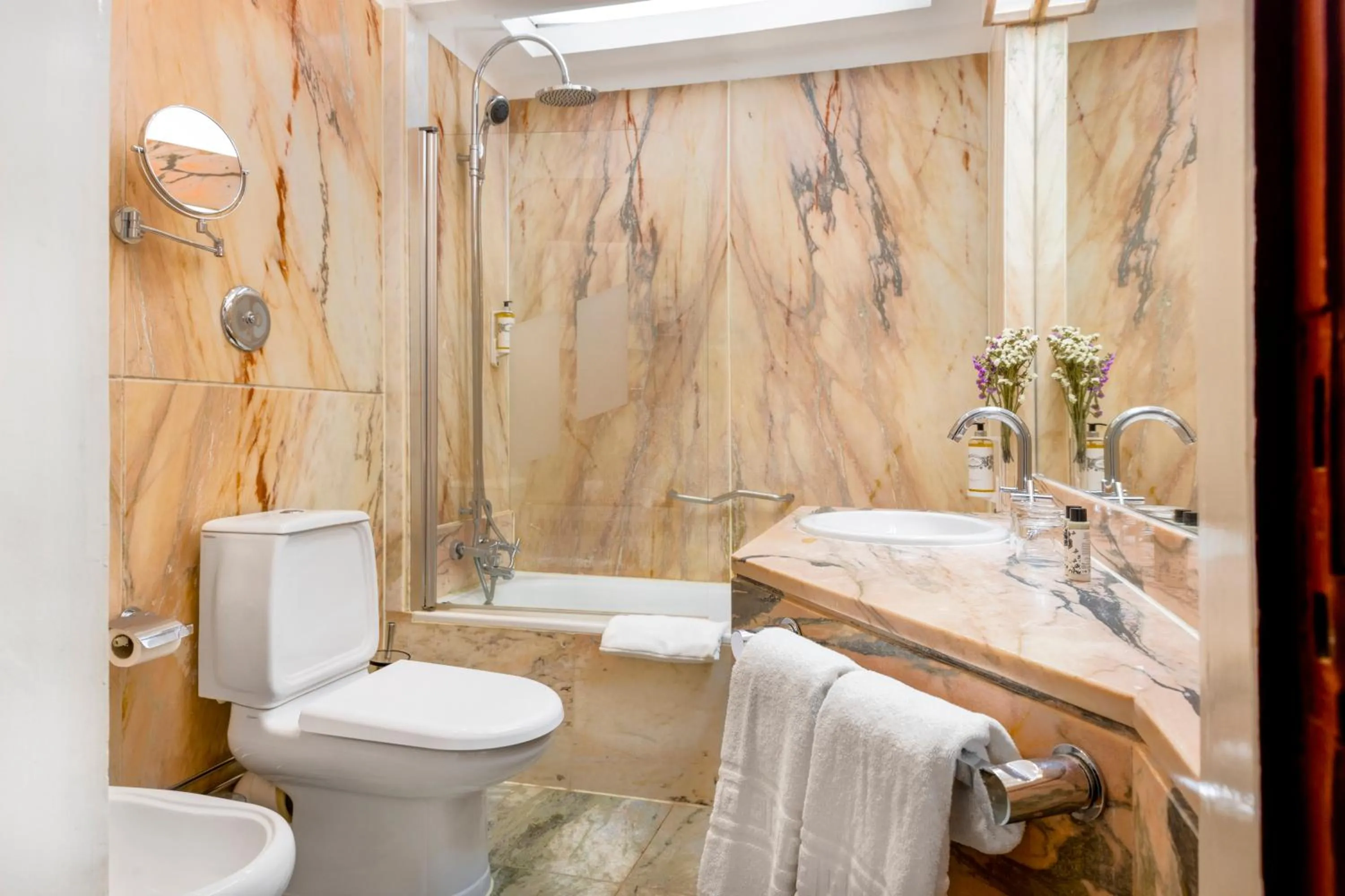 Bathroom in Pousada Castelo de Estremoz