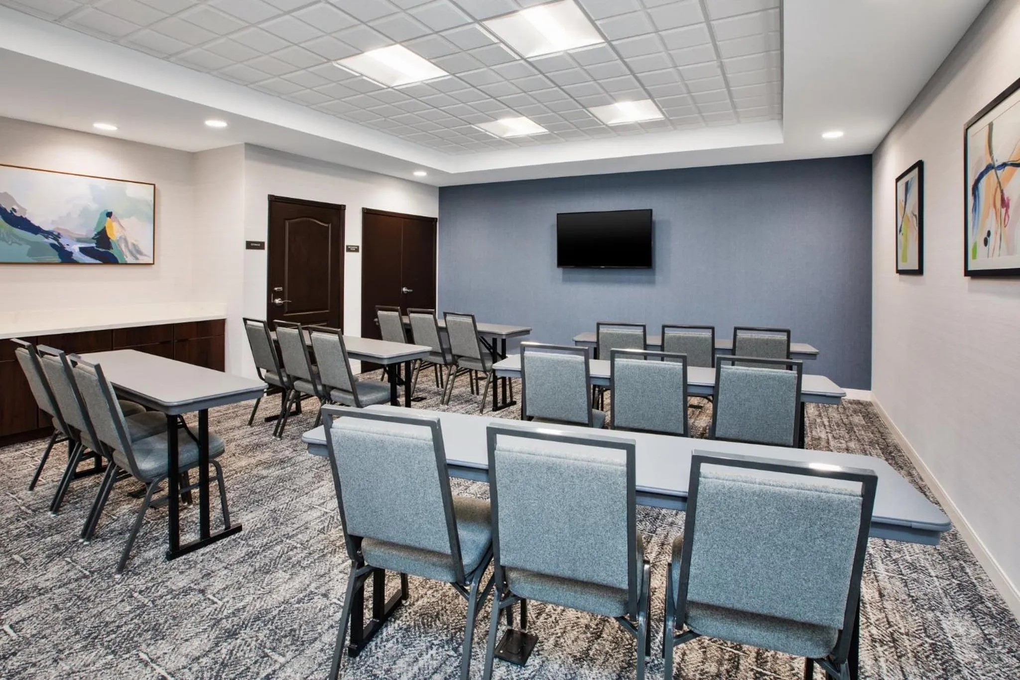 Meeting/conference room in Staybridge Suites Bismarck by IHG