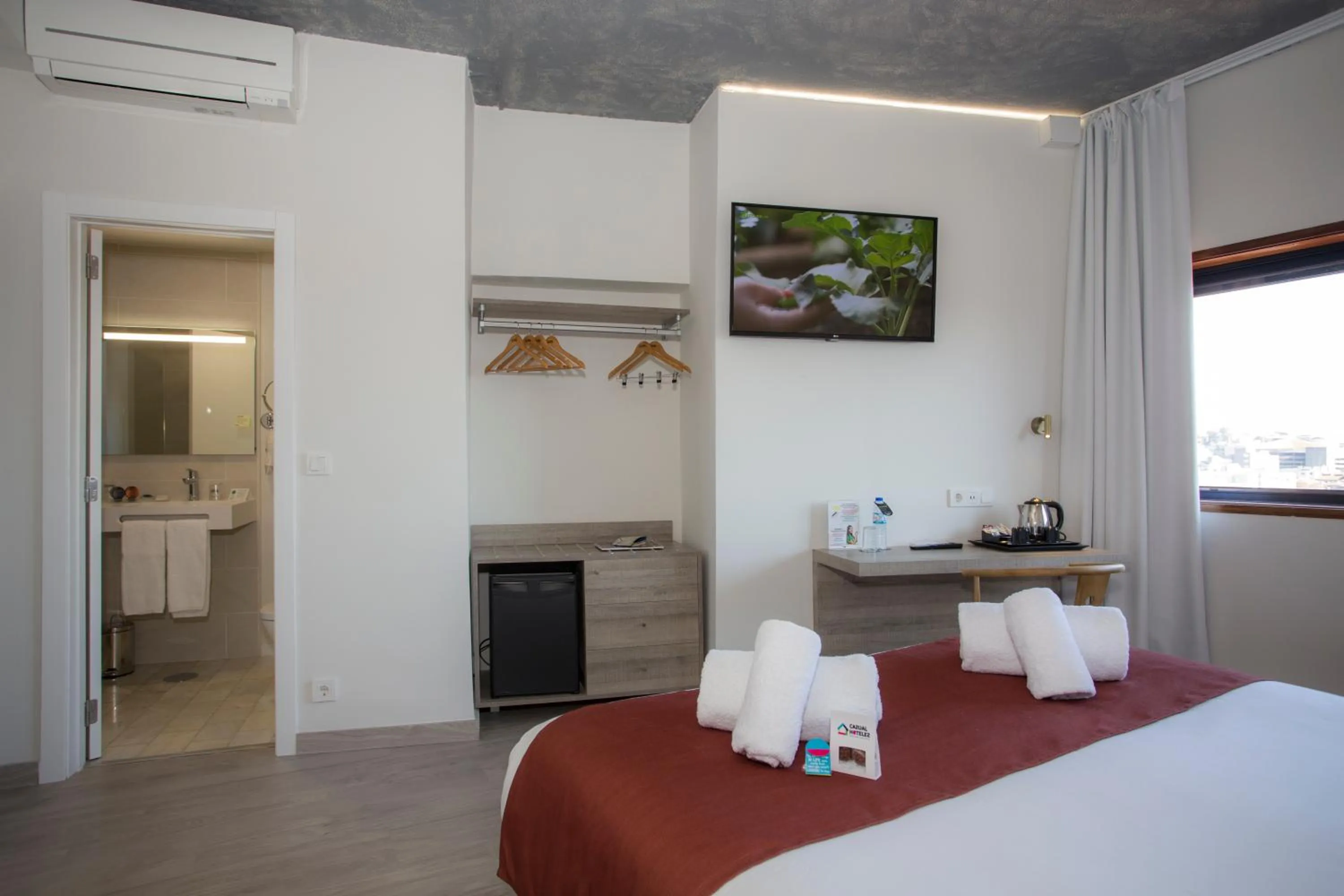 Bed in Casual Inca Porto