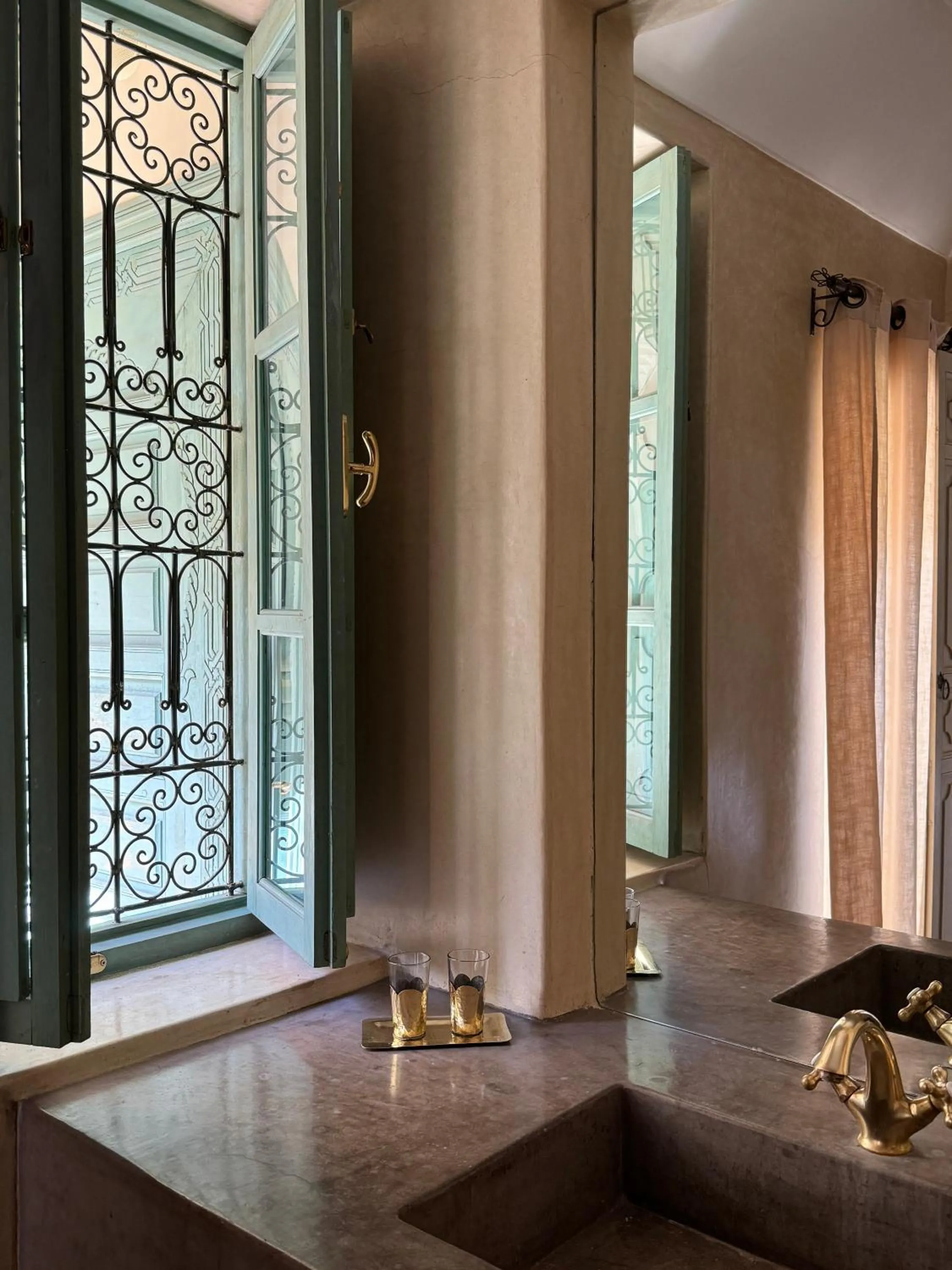 Bathroom in Riad Abracadabra