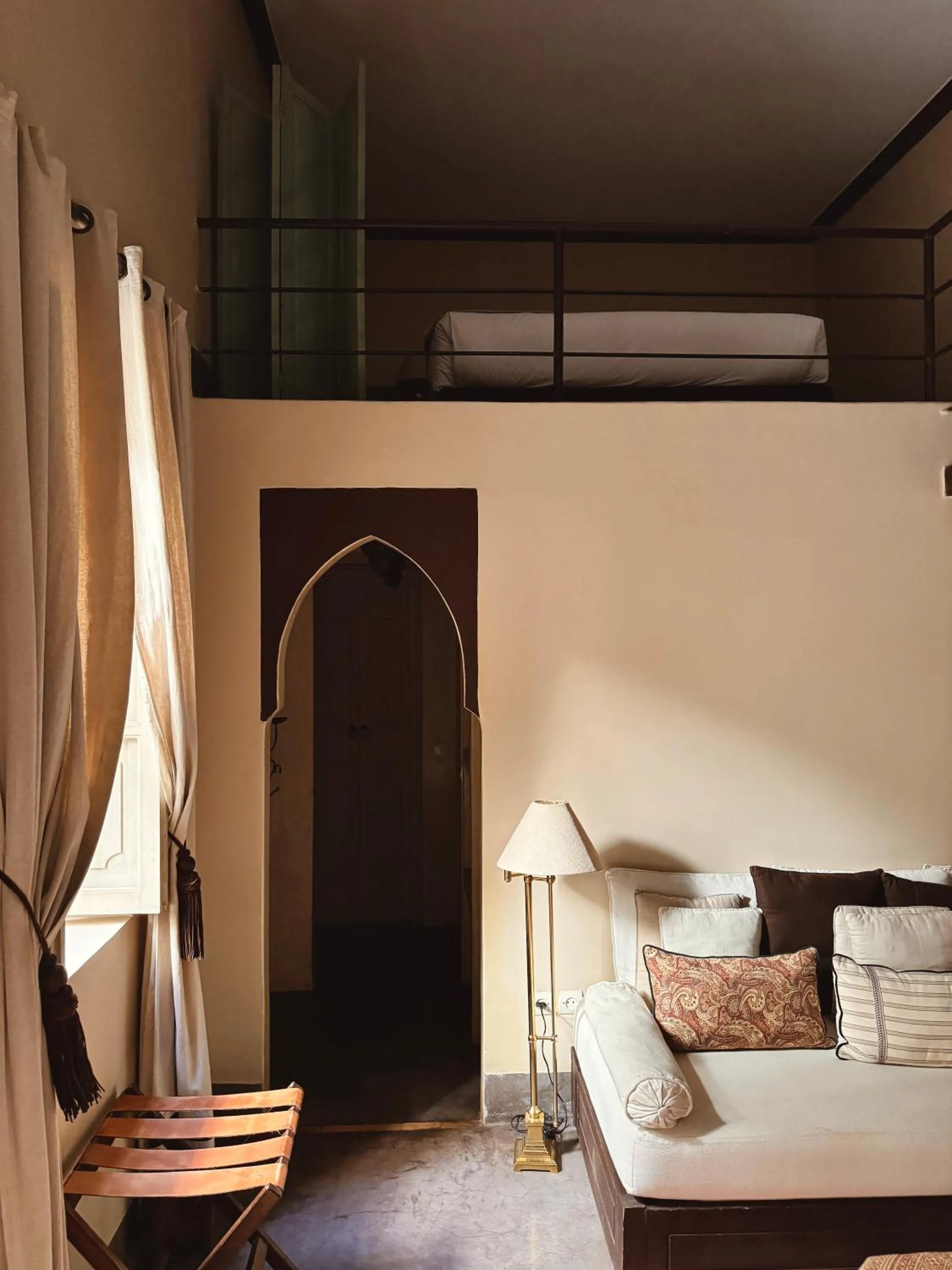 Living room, Bed in Riad Abracadabra