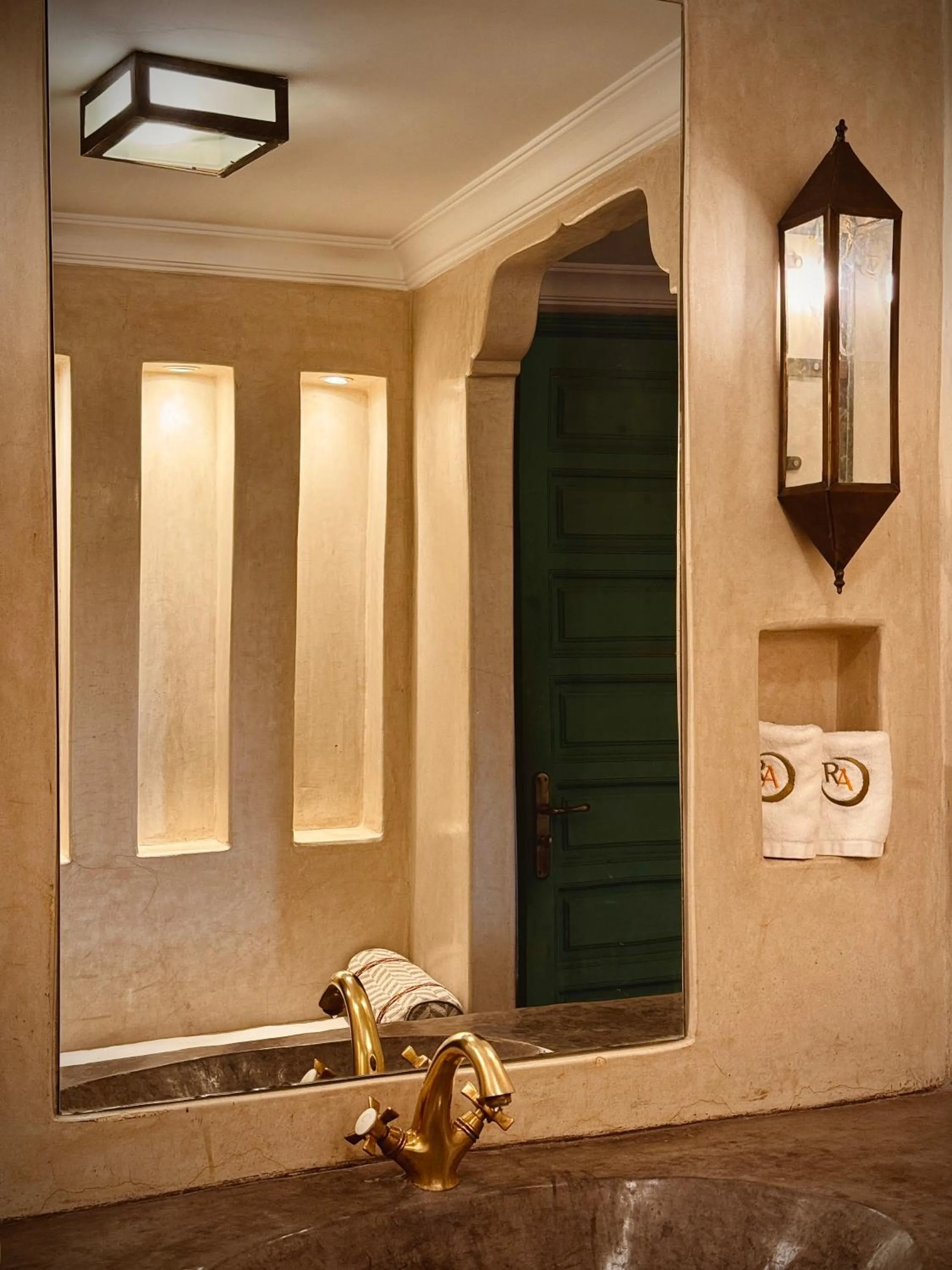Bathroom in Riad Abracadabra