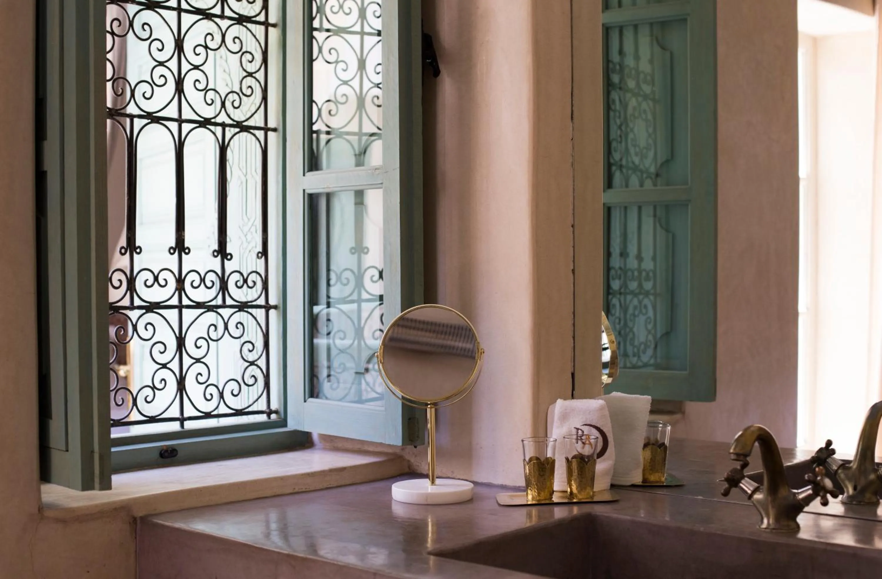 Bathroom in Riad Abracadabra