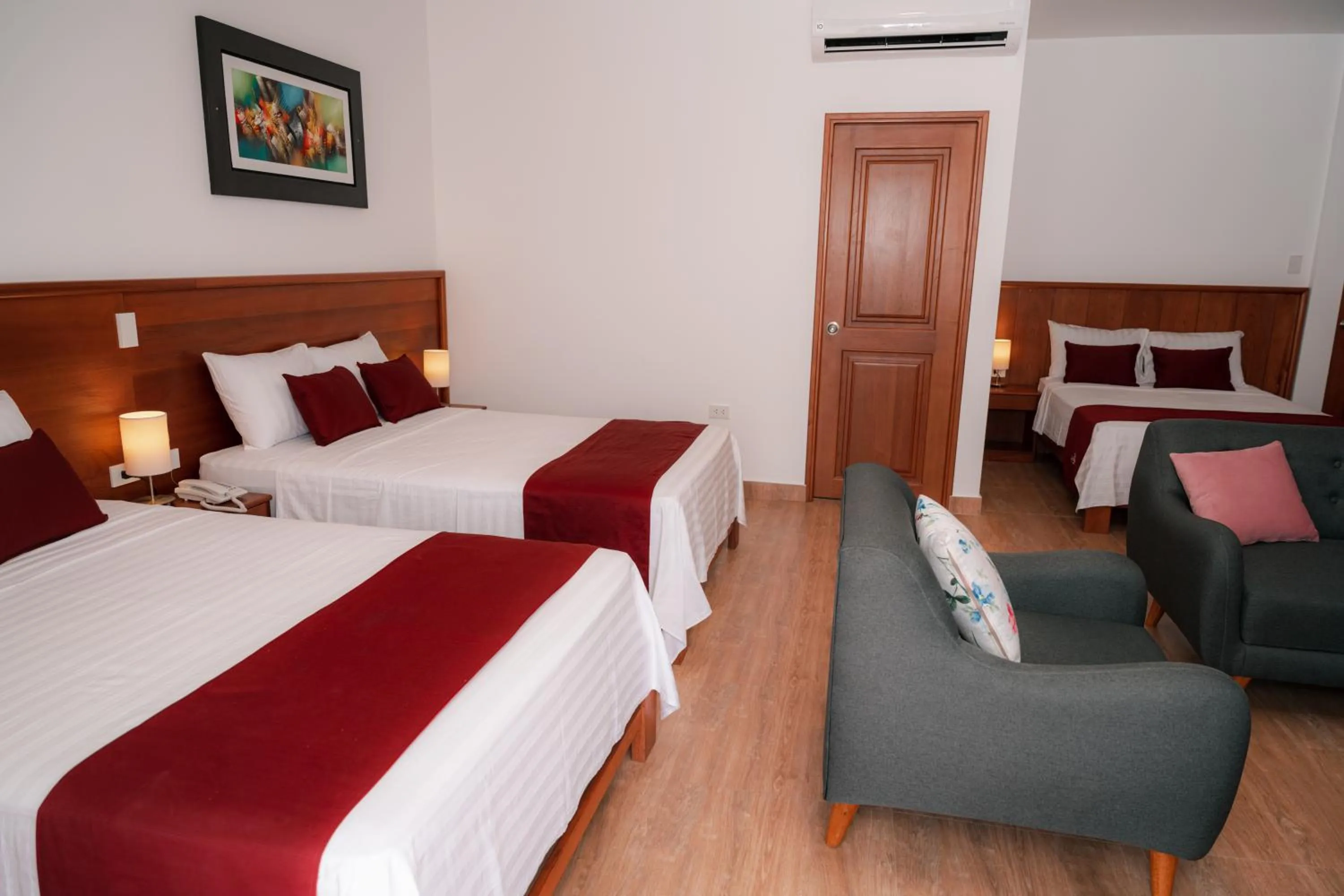 Photo of the whole room, Bed in Rio Cumbaza Hotel